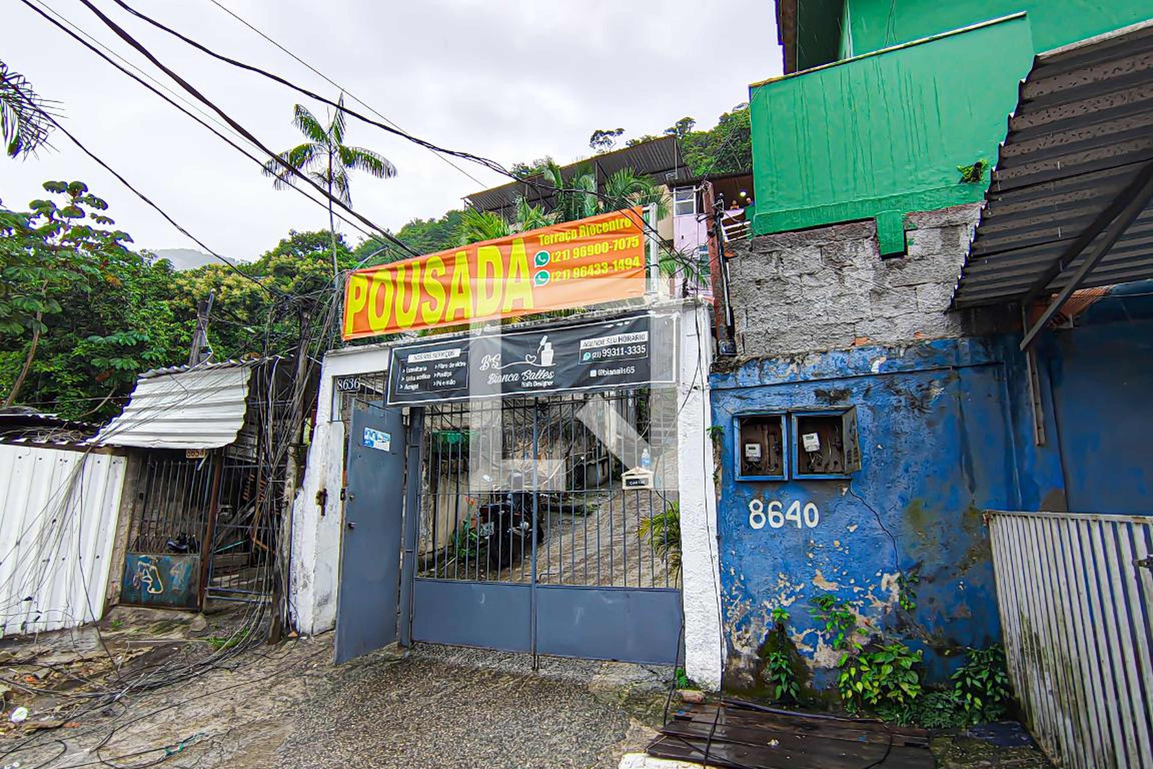 fachada Condomínio em Estrada dos Bandeirantes, 8636