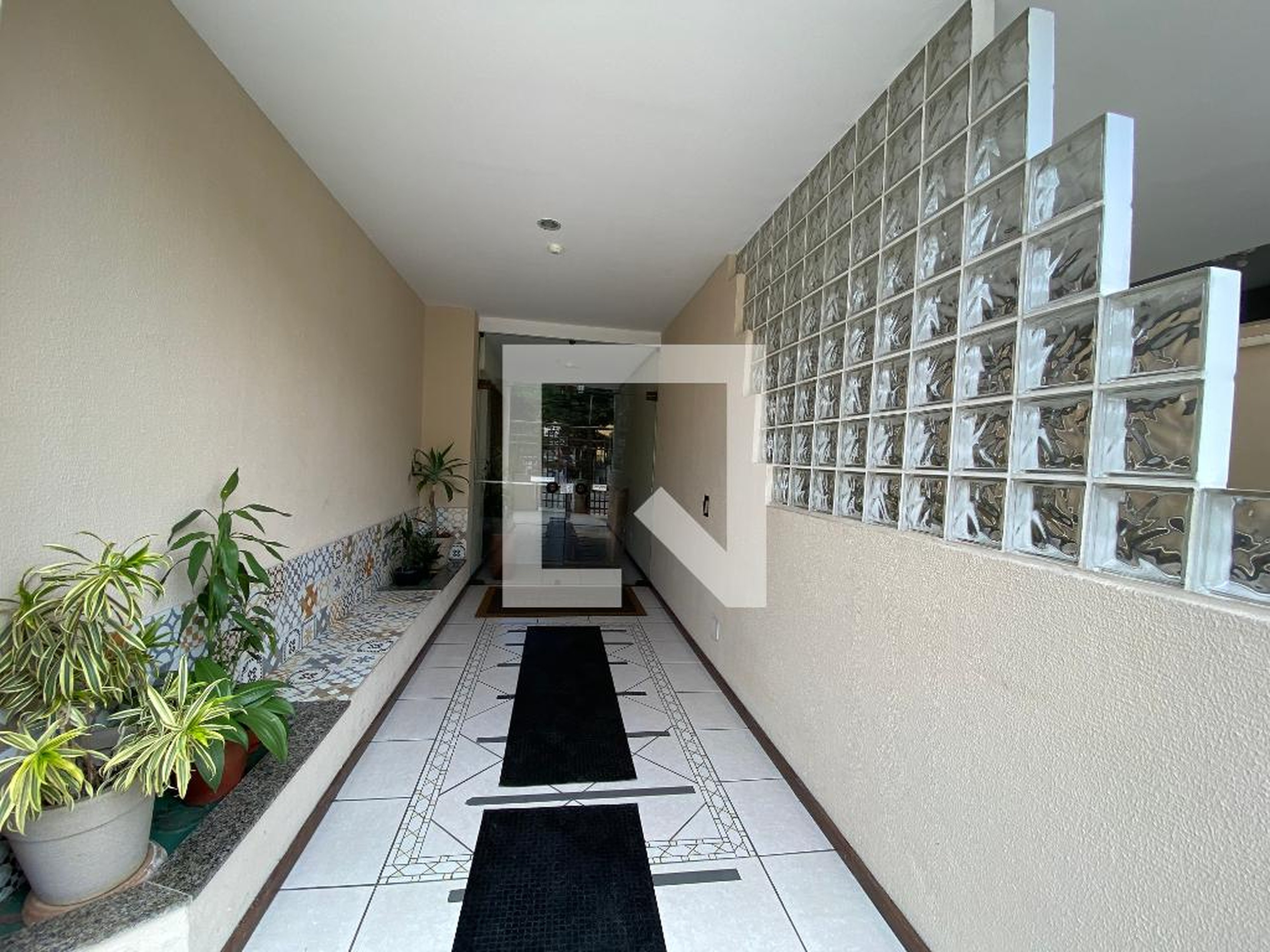 Hall de entrada - Edifício Residencial Deborah