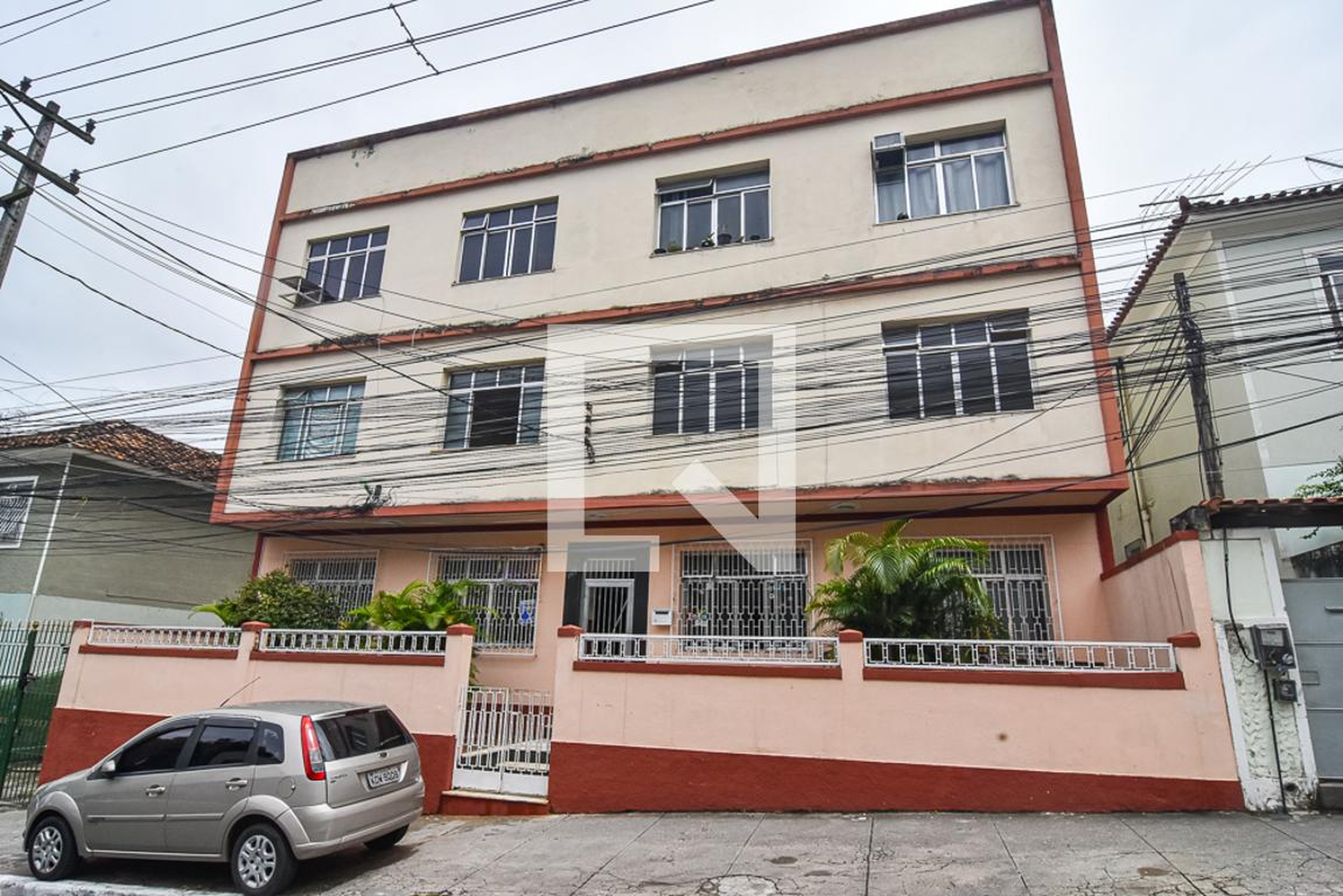 Fachada Condomínio em Rua Indigena, 141