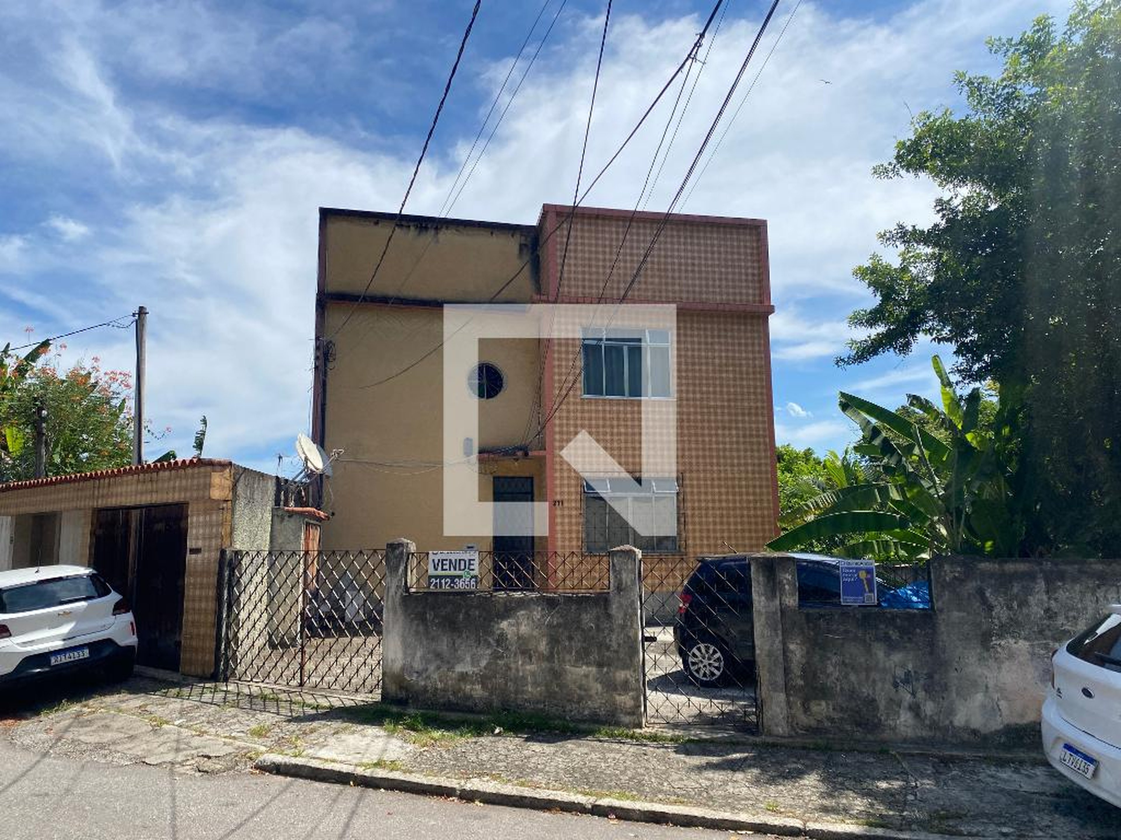 Fachada Condomínio em Rua Conquista, 271