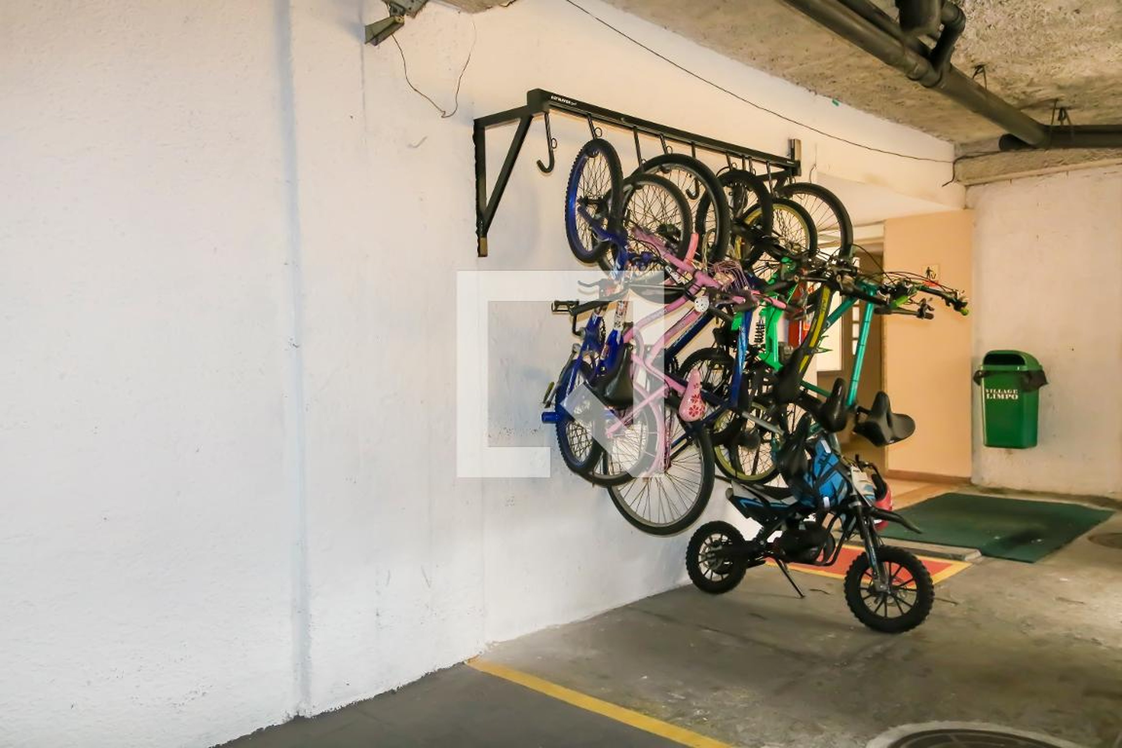 Bicicletario - Edifício Village Quintino