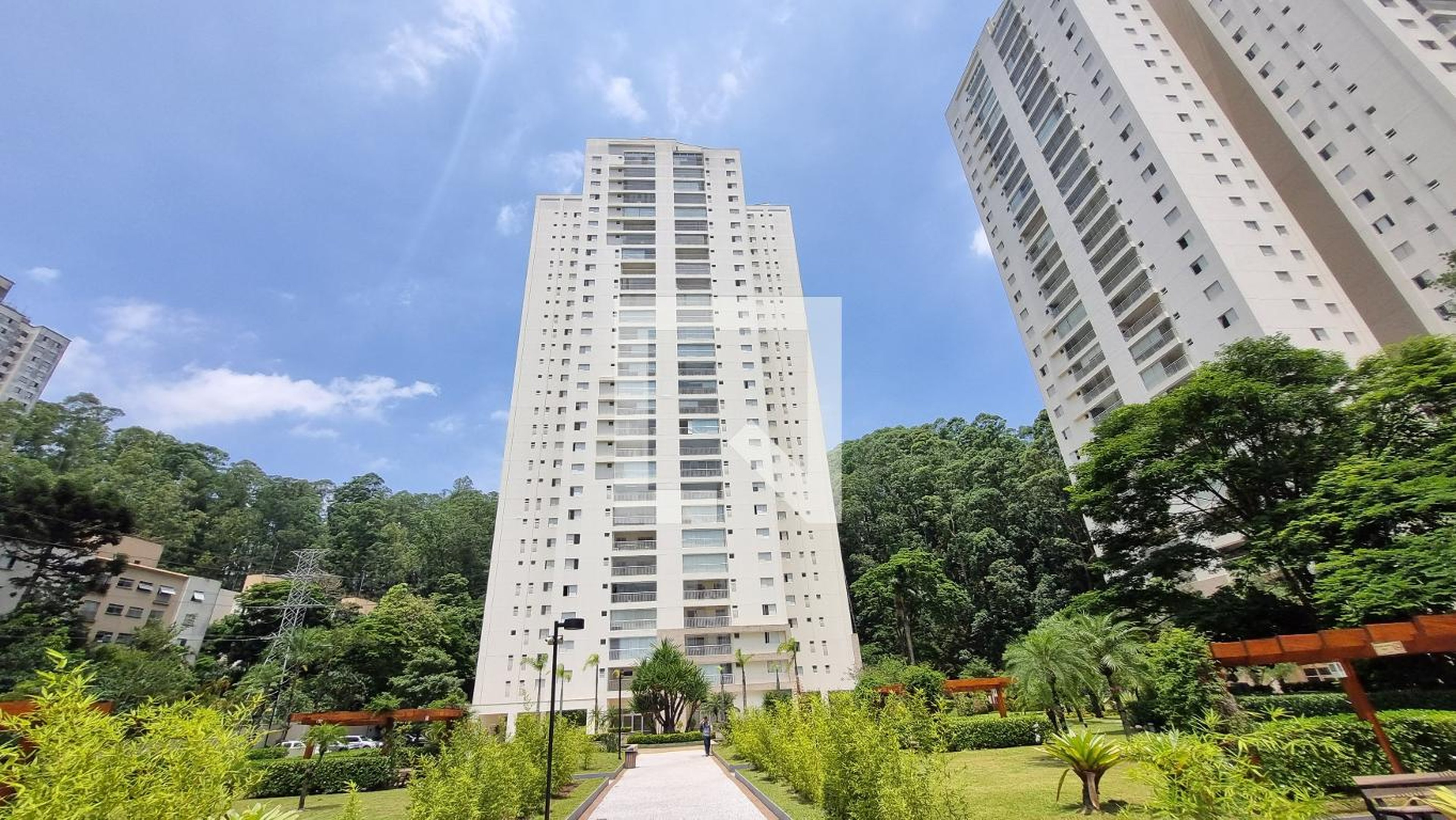 Fachada Condomínio em Avenida Giovanni Gronchi, 682