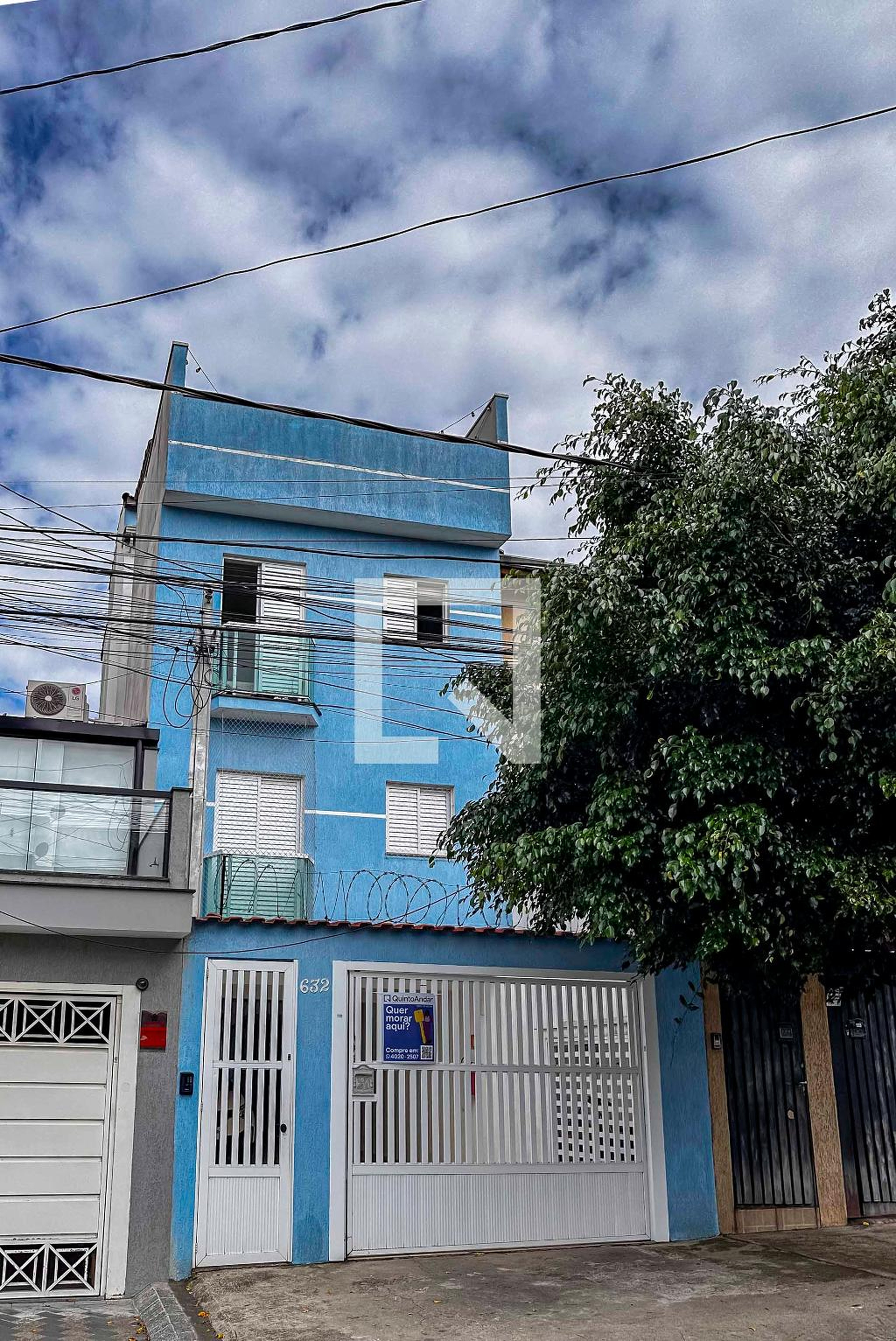 Fachada Condomínio em Rua Expedicionário Oscár Vano, 632