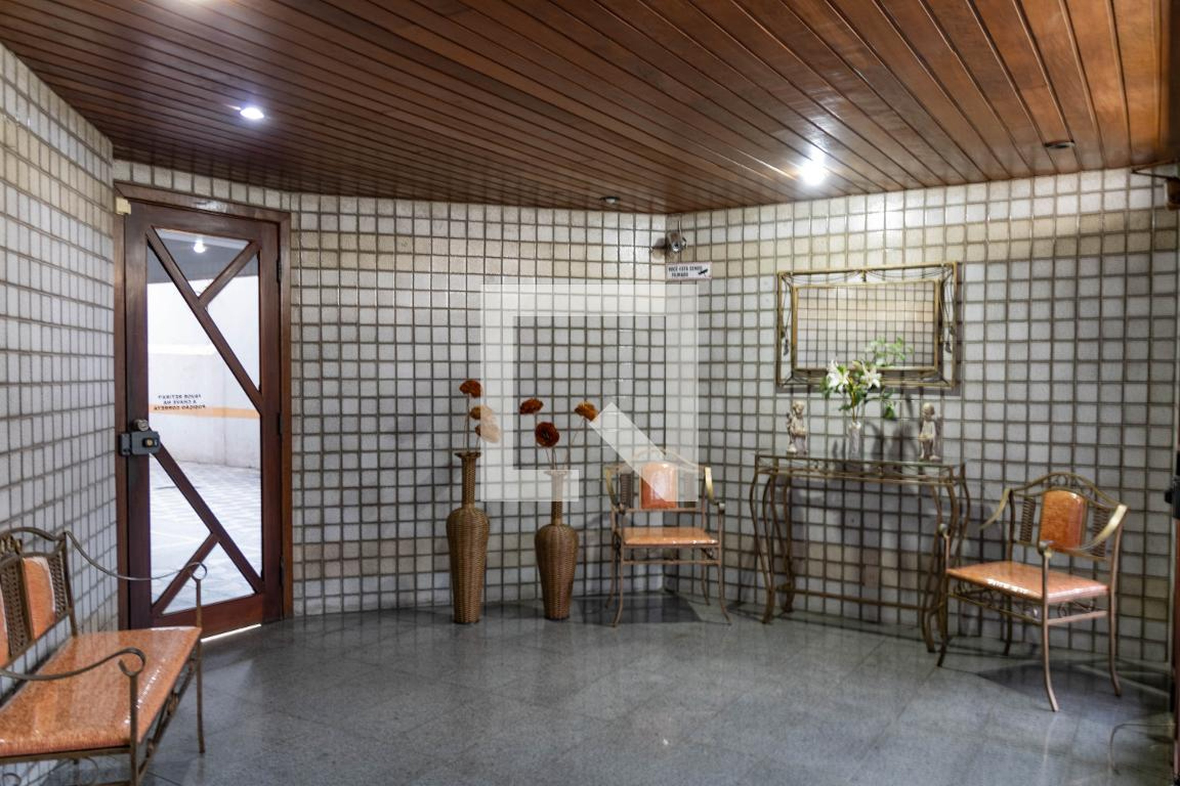 Hall de entrada - Edifício Dona Odete
