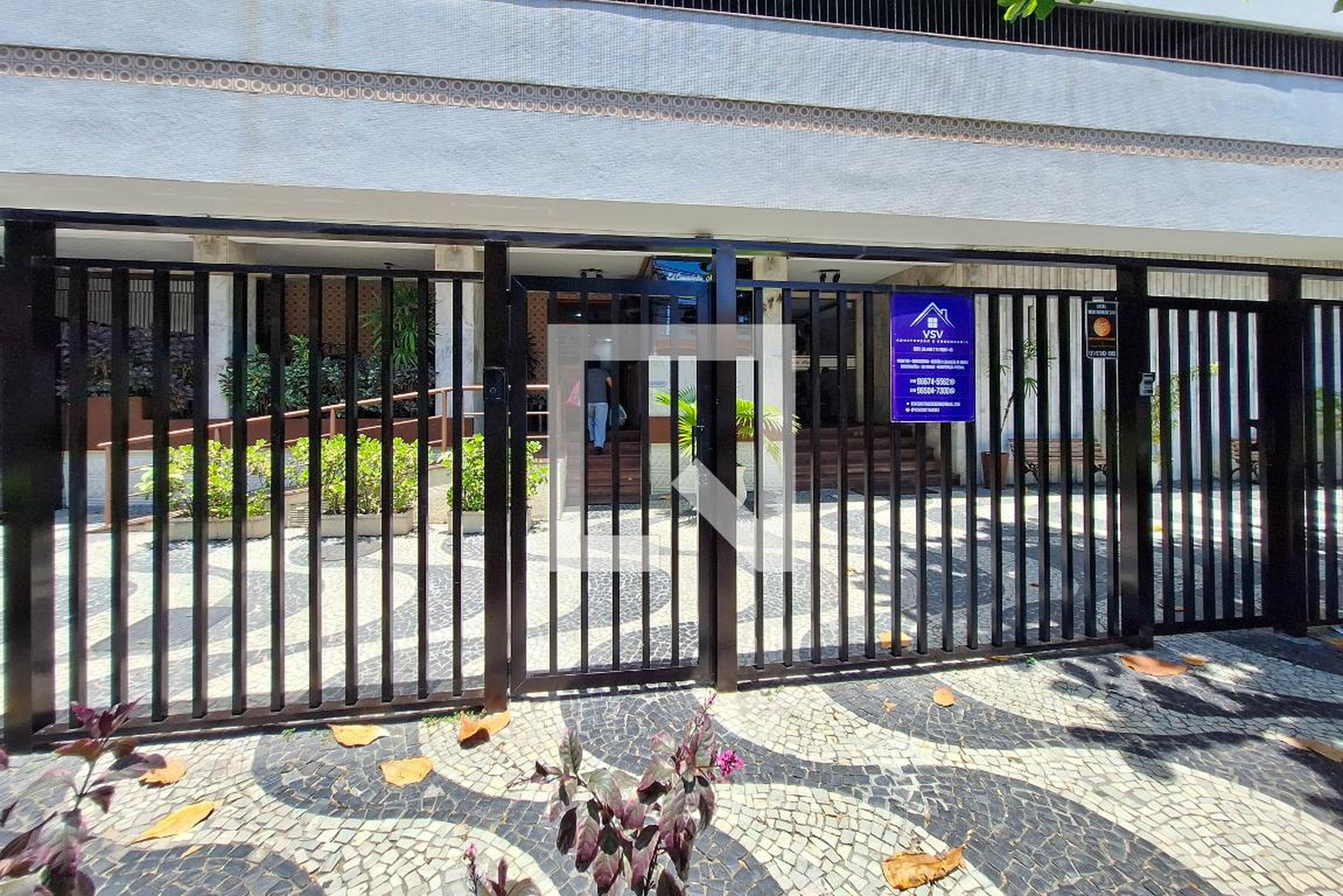 Fachada Condomínio em Rua Domingues de Sá, 603