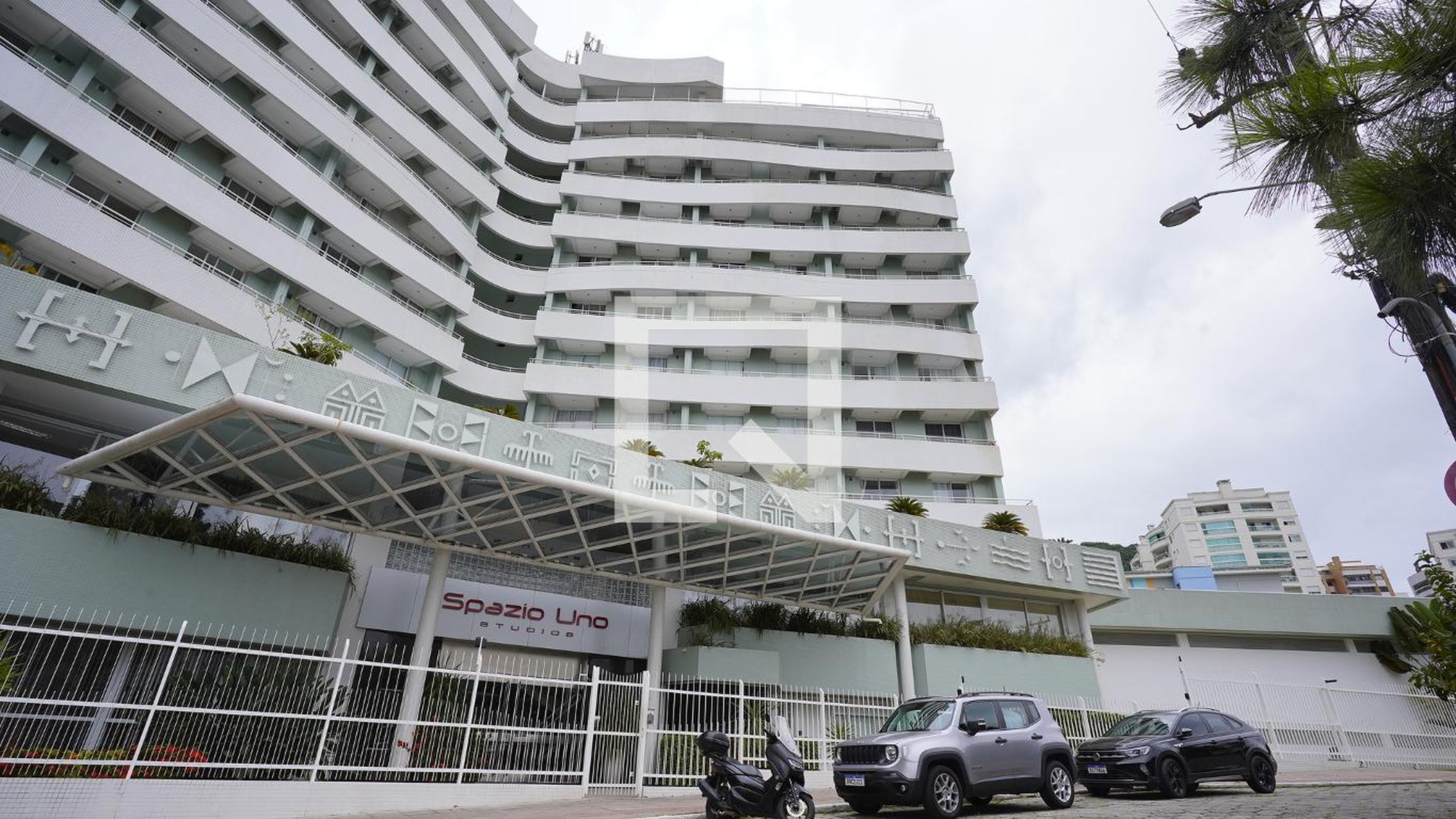Fachada do Prédio Condomínio spazio uno Studios