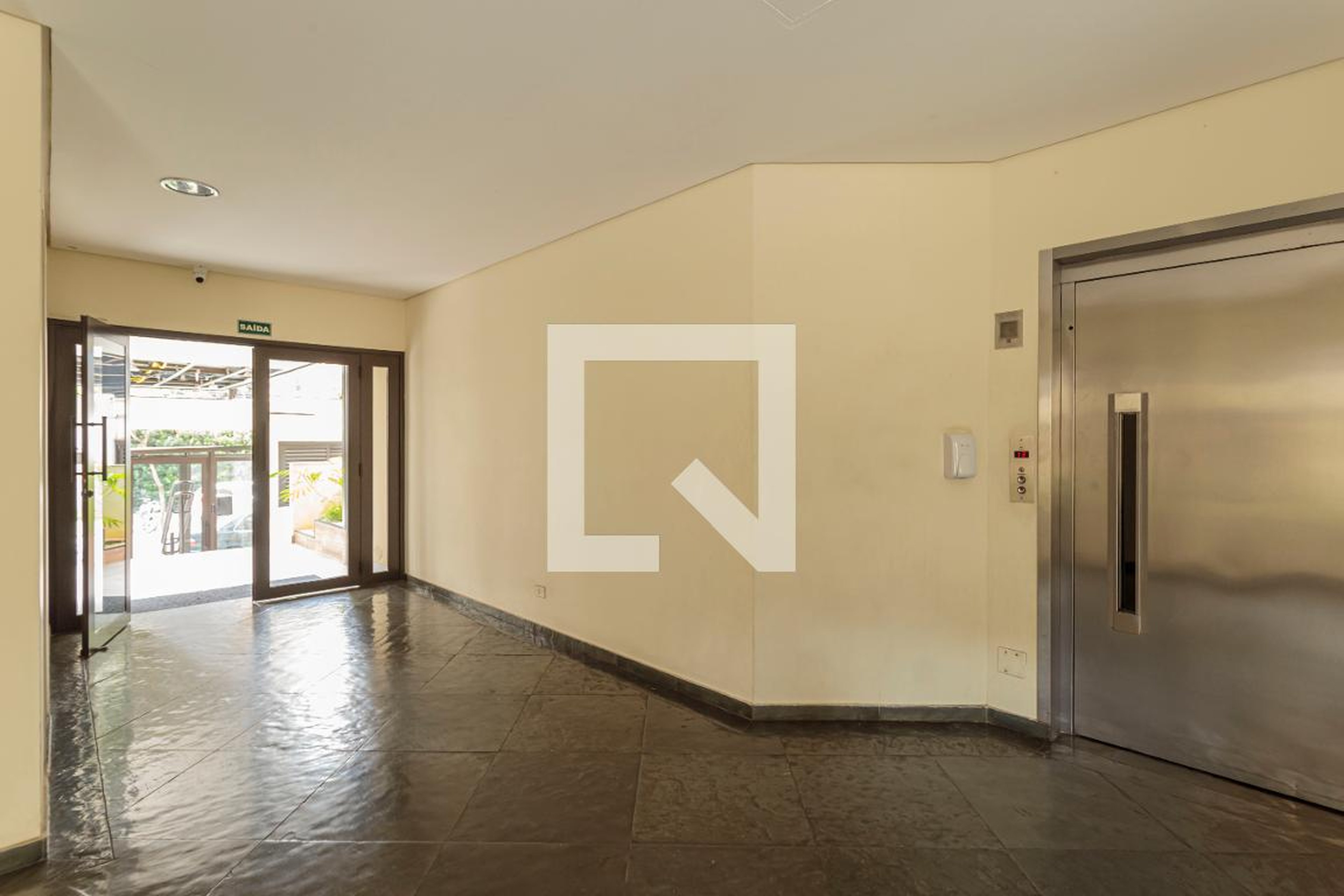 Hall de entrada - New Port