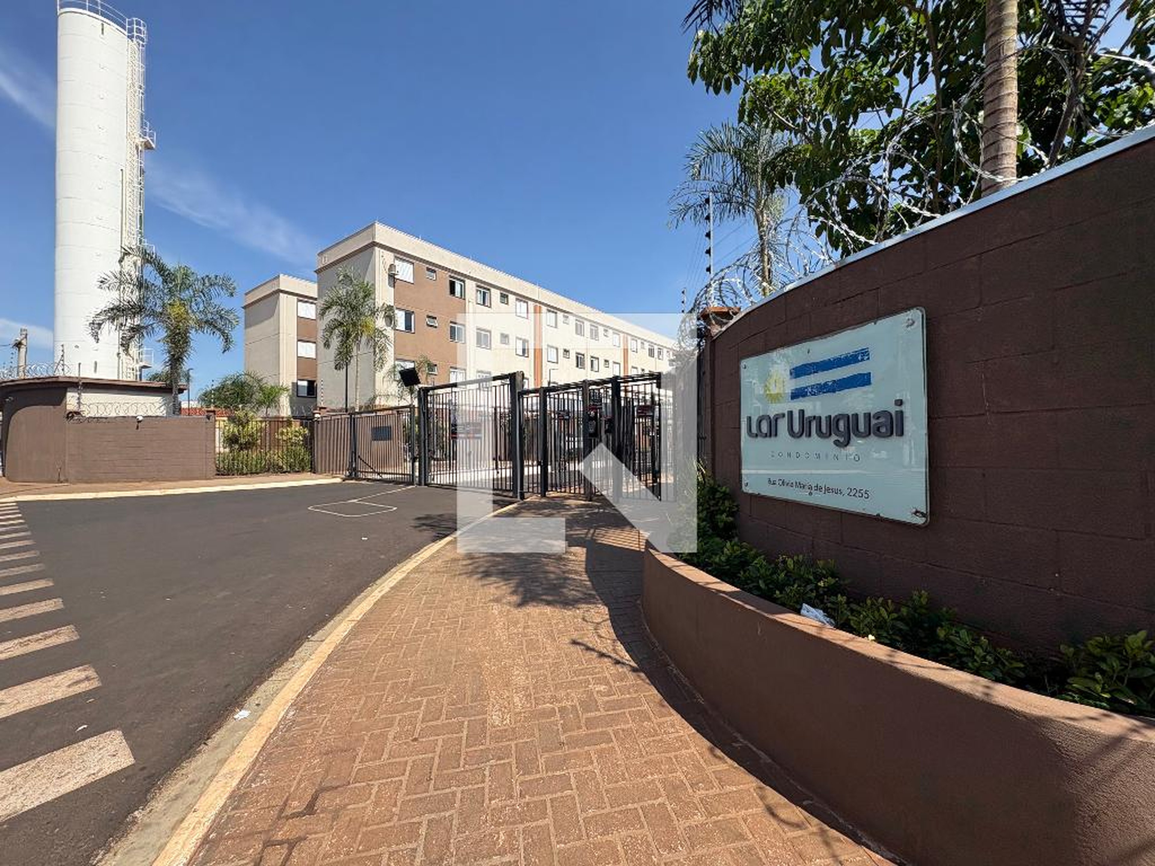 Fachada Condomínio em Rua Olívia Maria de Jesus, 2055