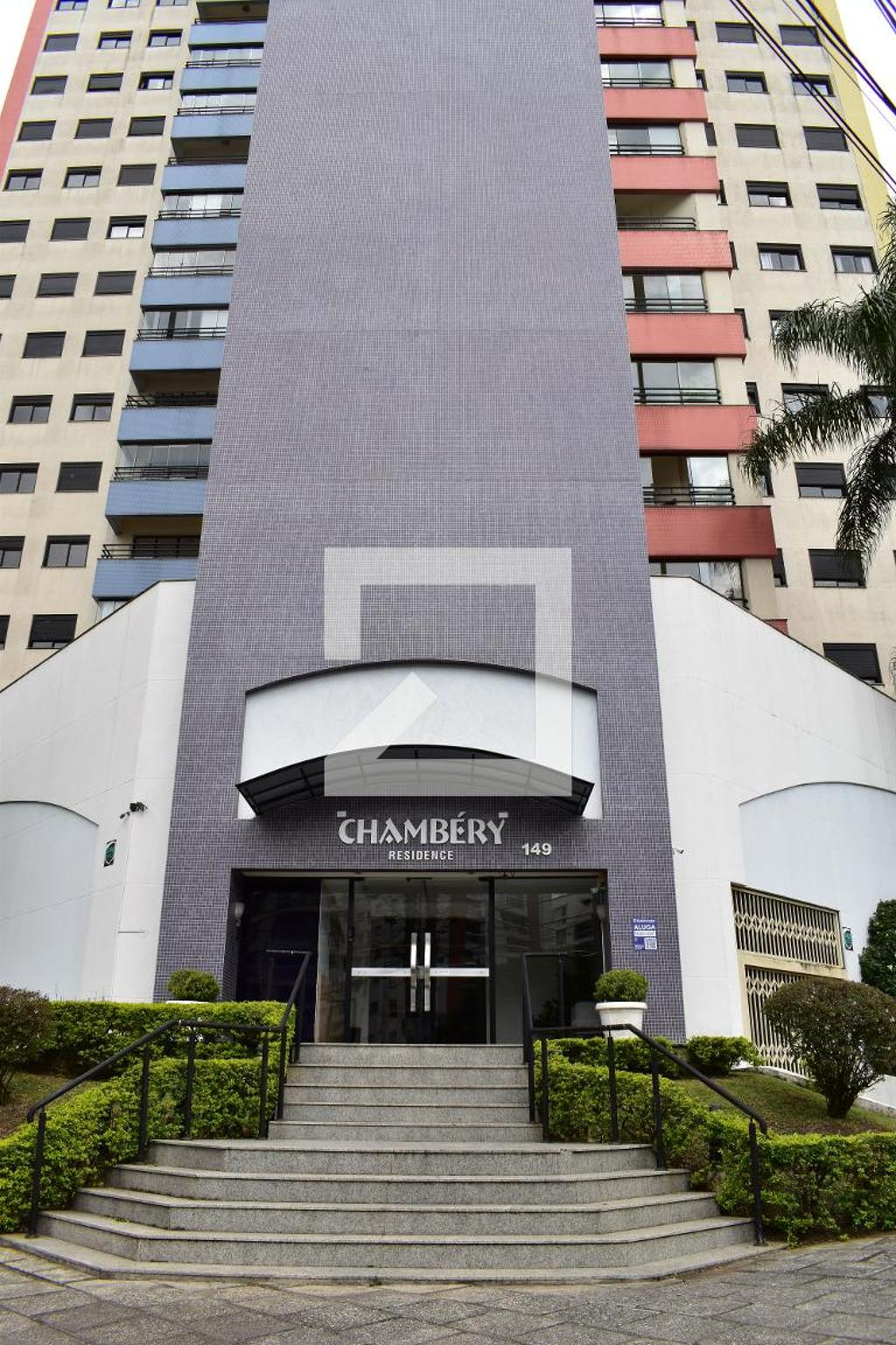 Fachada do condomínio Condomínio Chambéry Residence