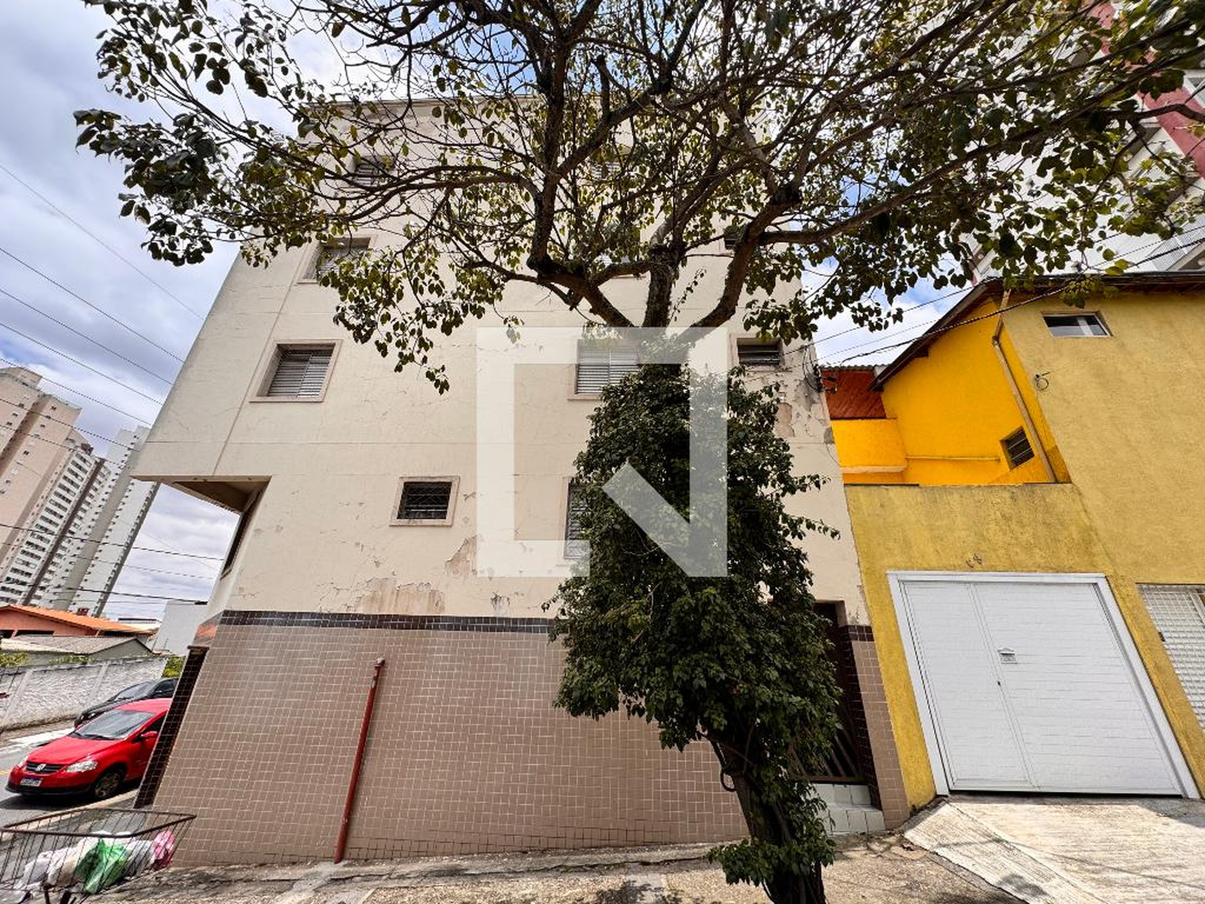 Fachada Condomínio em Rua Alegre, 1243