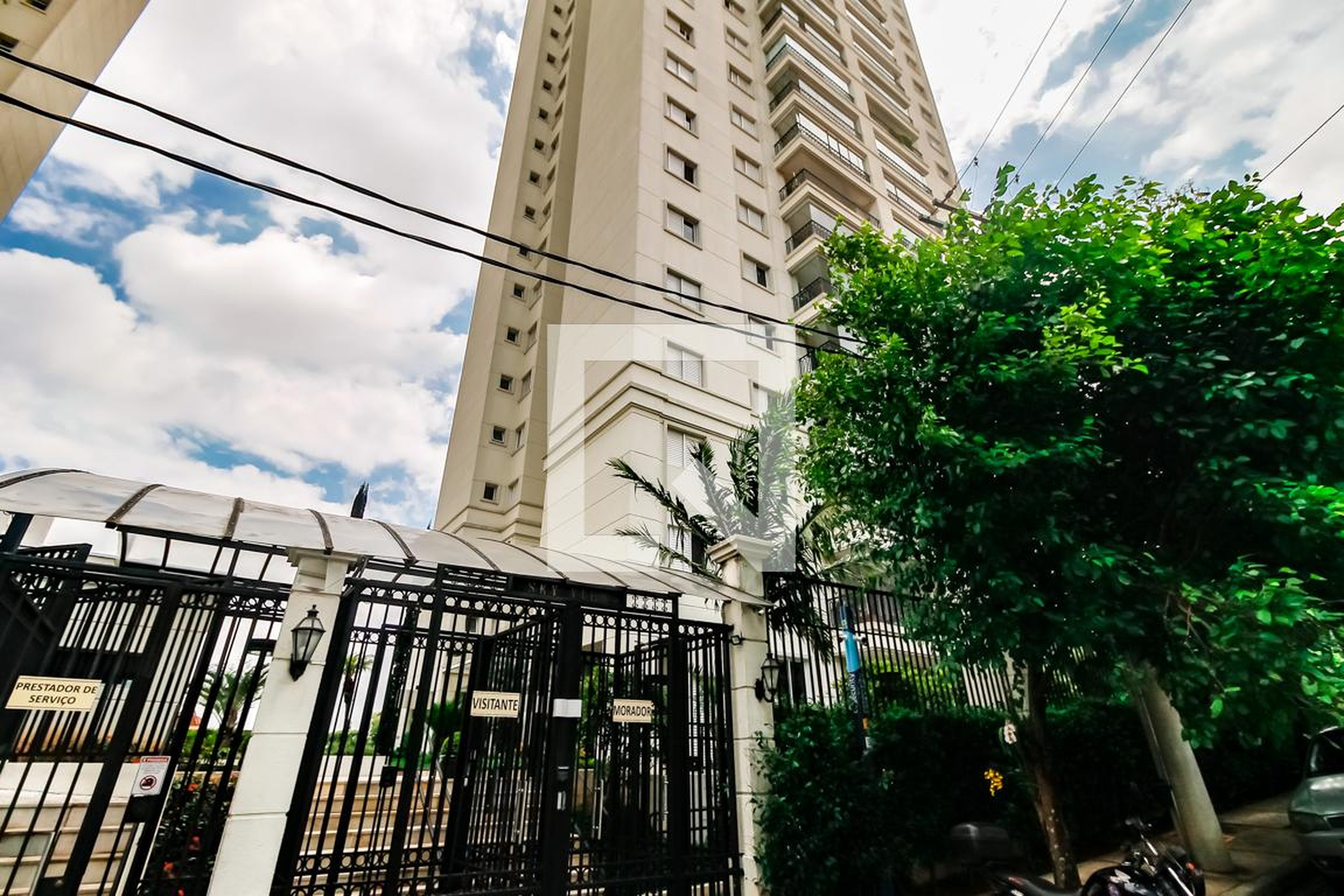 Fachada do Prédio Condomínio em Rua Rodolfo Belz, 92
