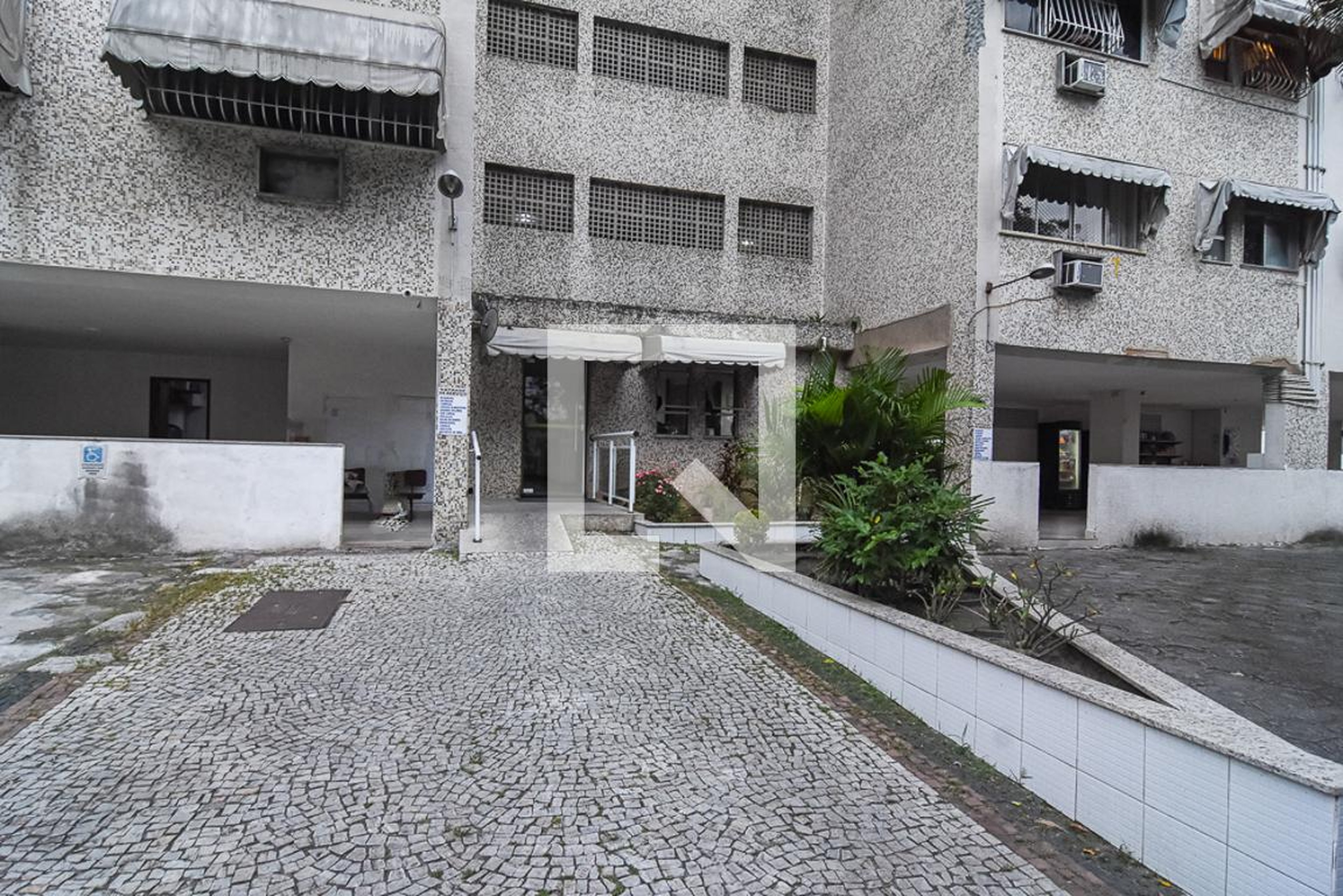 Entrada - Edifício Vinte de Julho