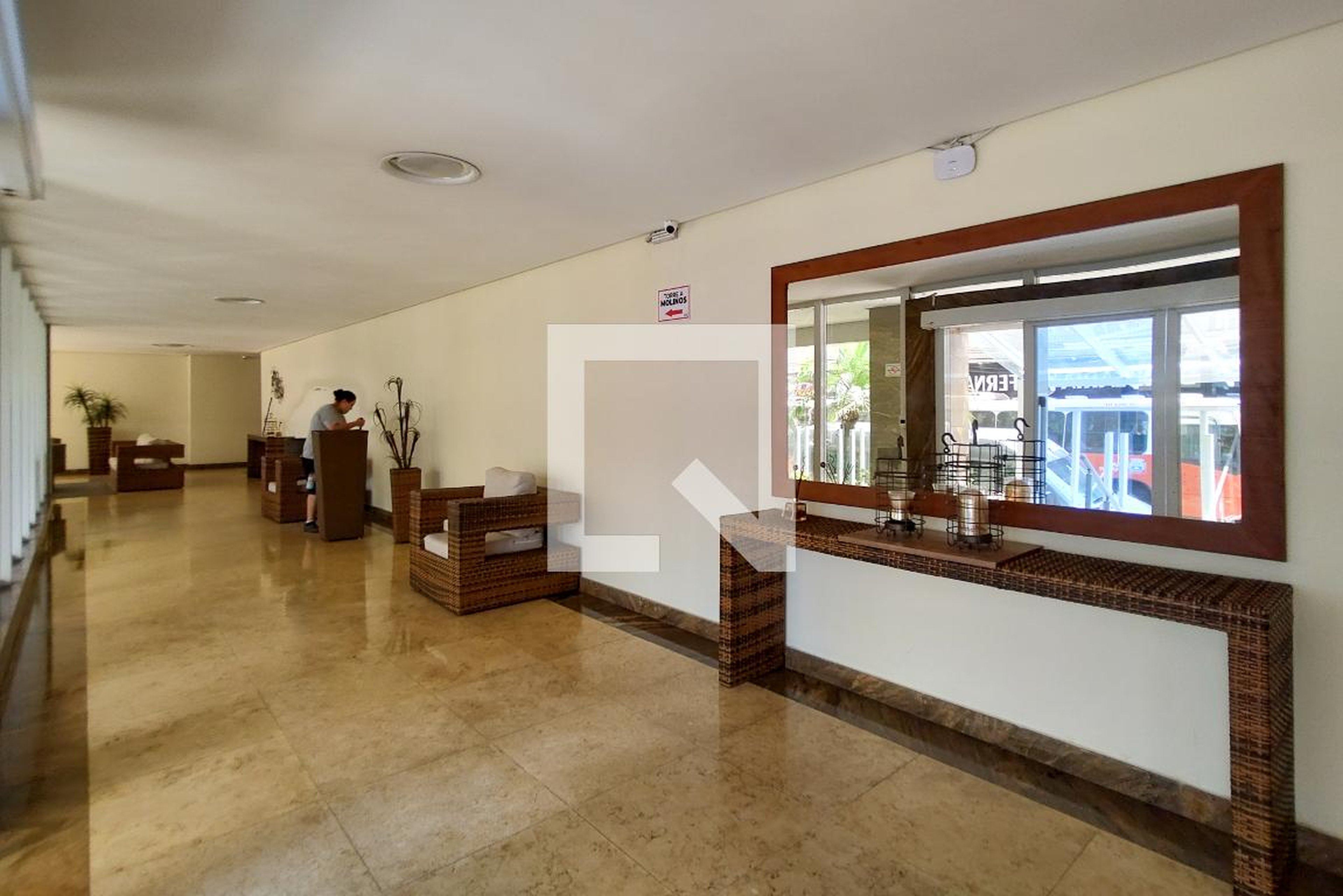 Hall de entrada - Las Brisas