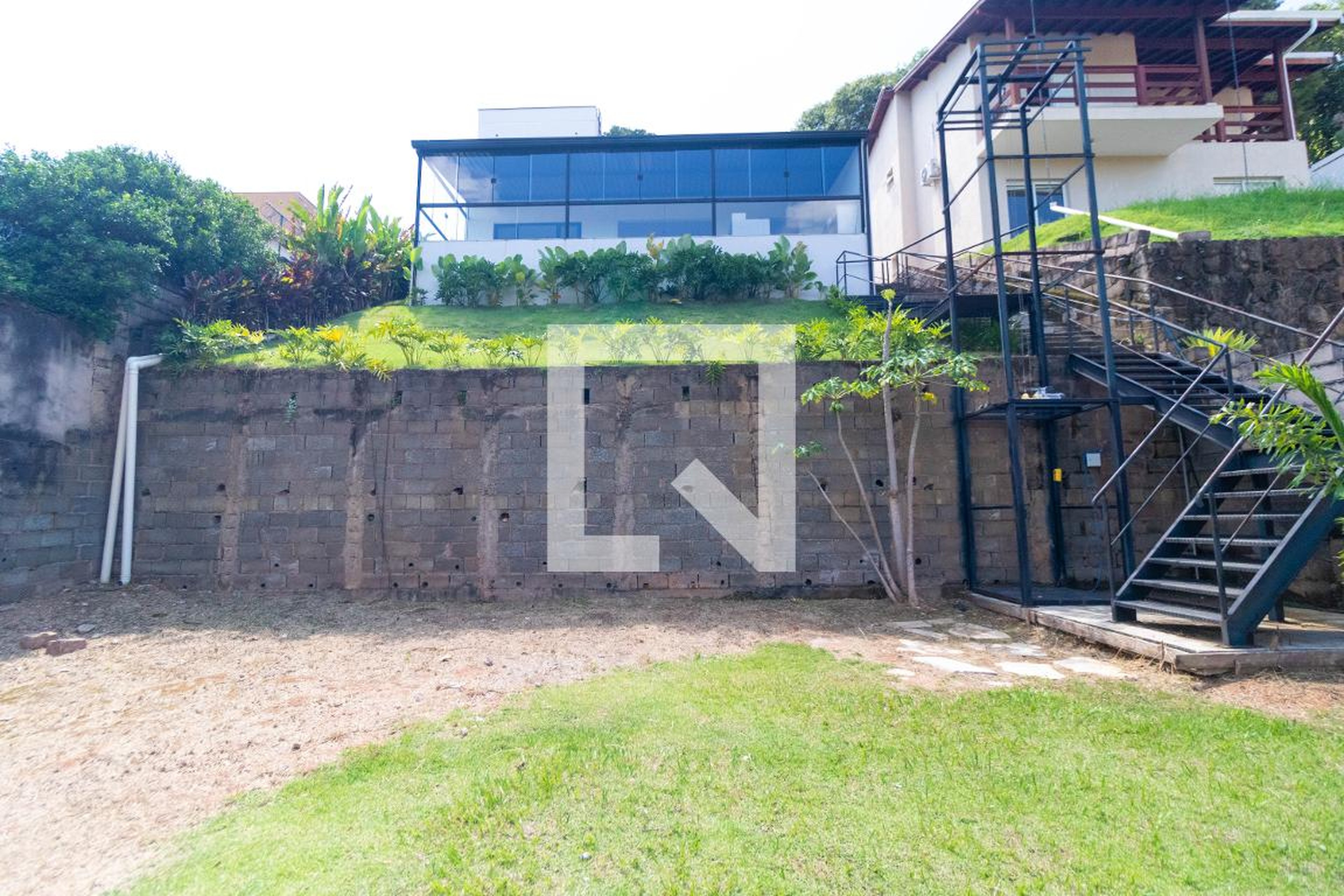 Fachada Condomínio em Rua Nícola Fassina, 329