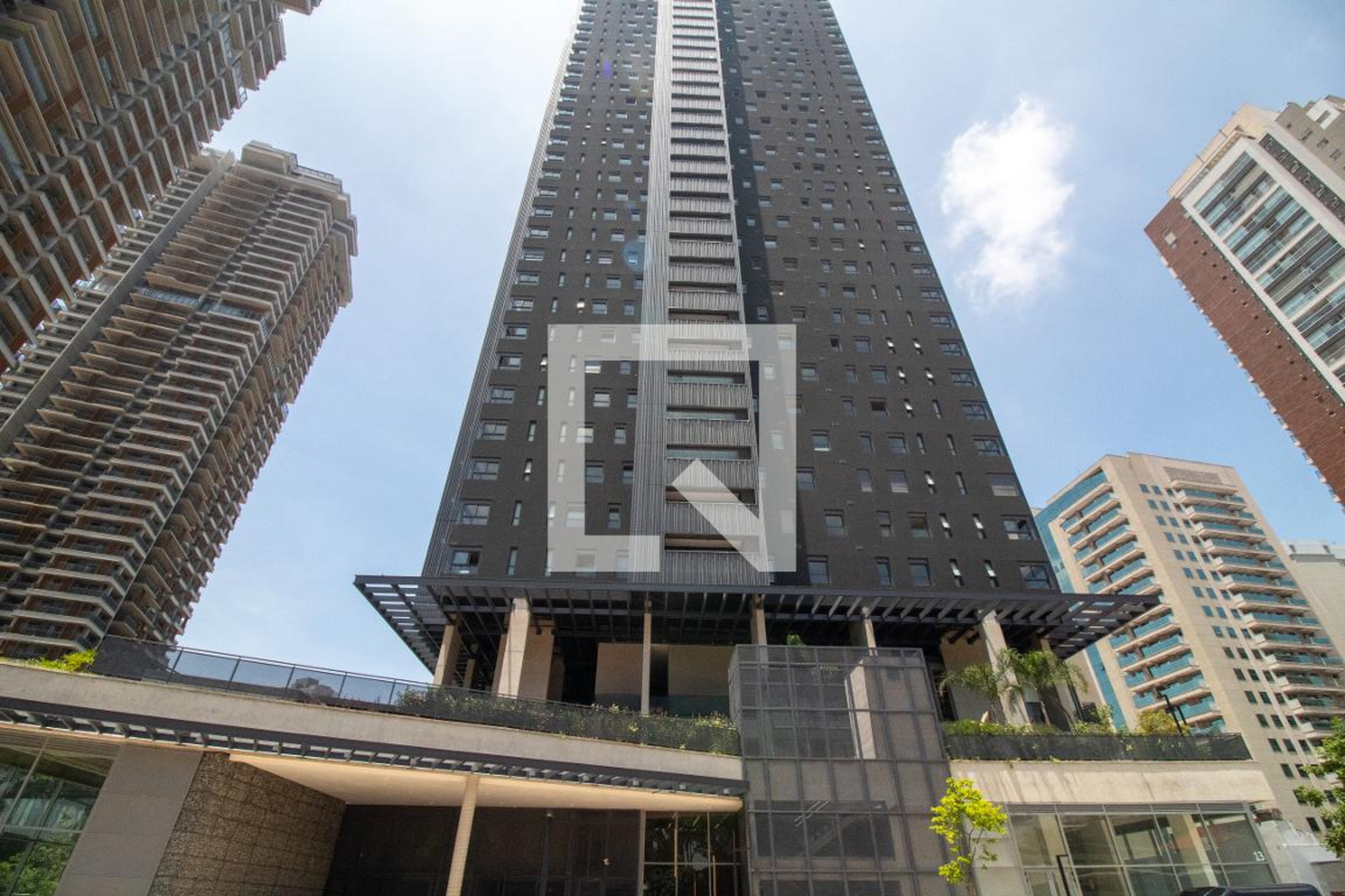 Fachada do Prédio Condomínio em Rua Jaceru, 630