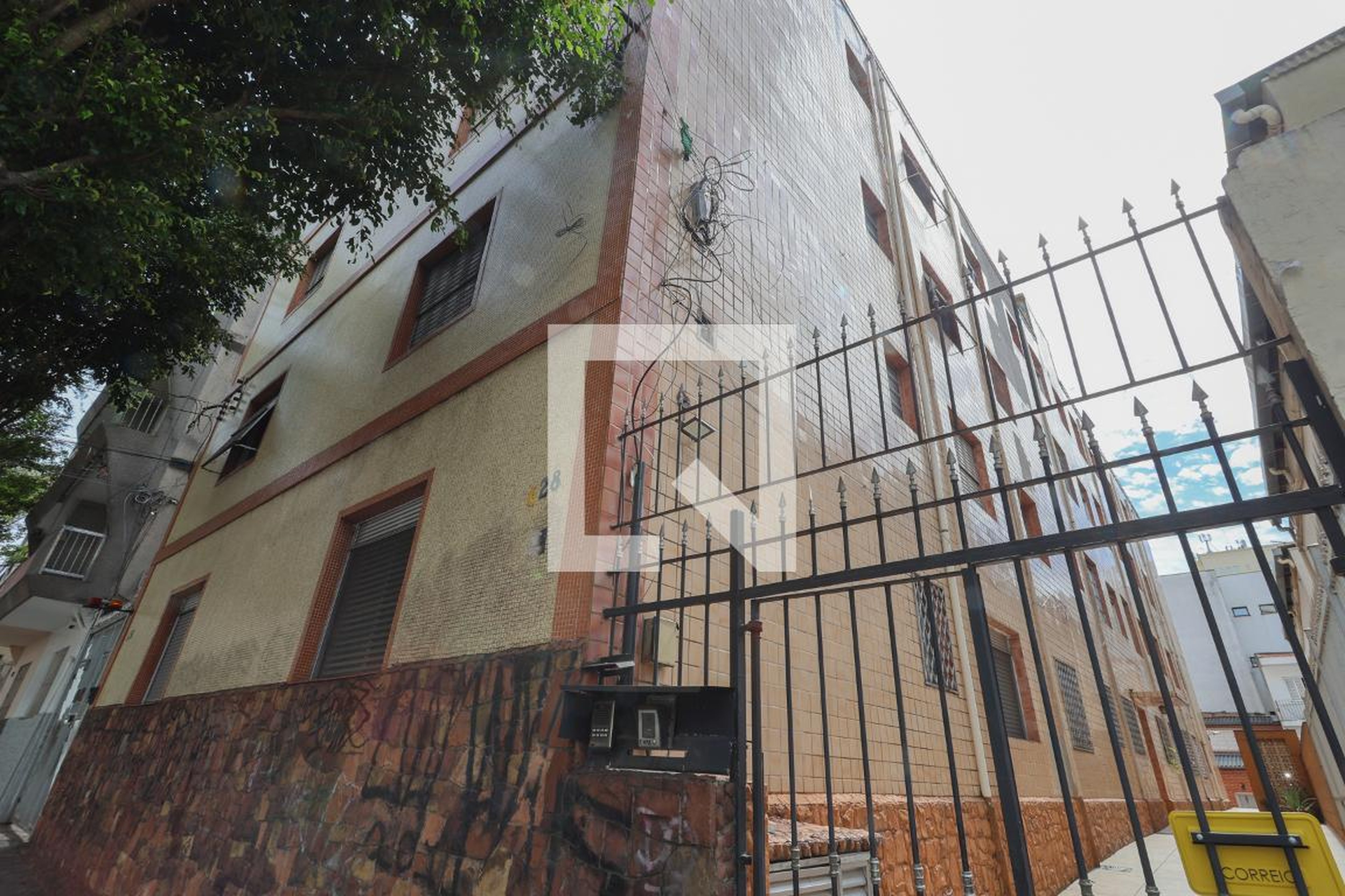 Fachada do prédio Condomínio em Rua Ezequiel Freire, 628