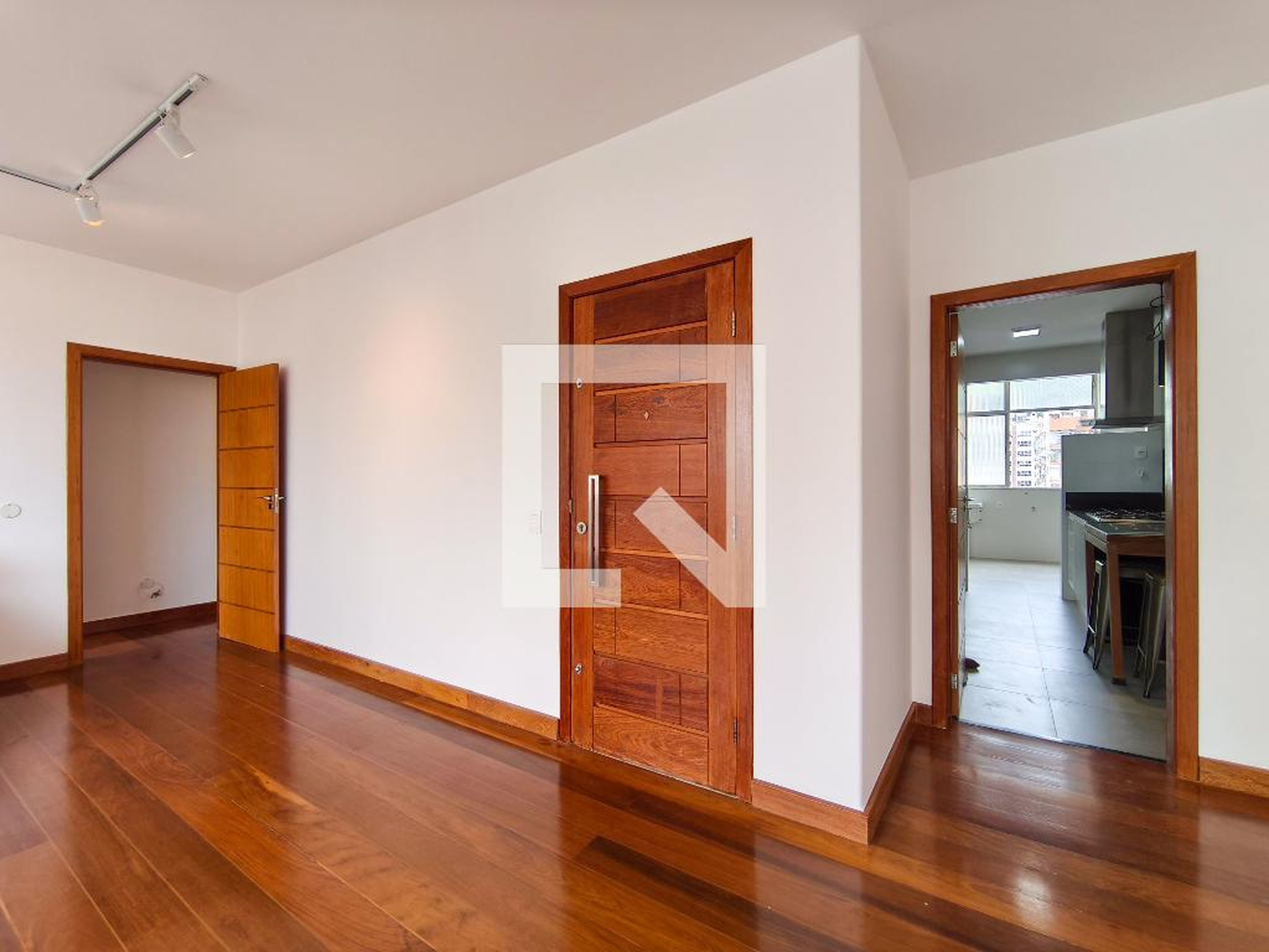 Entrada Condomínio em Rua Doutor Otávio Kelly, 67