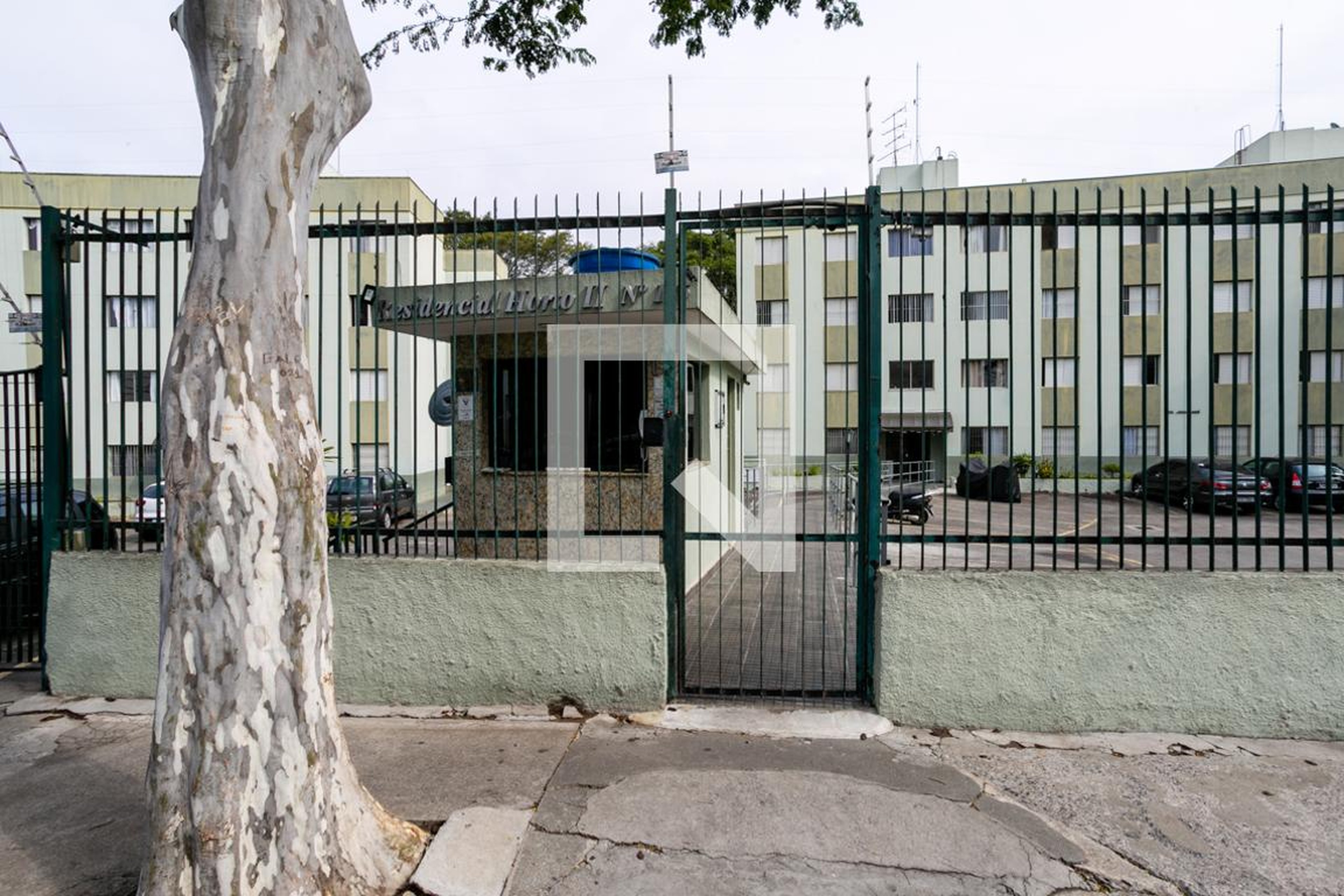 Fachada do condomínio Condomínio Horto Secção 2