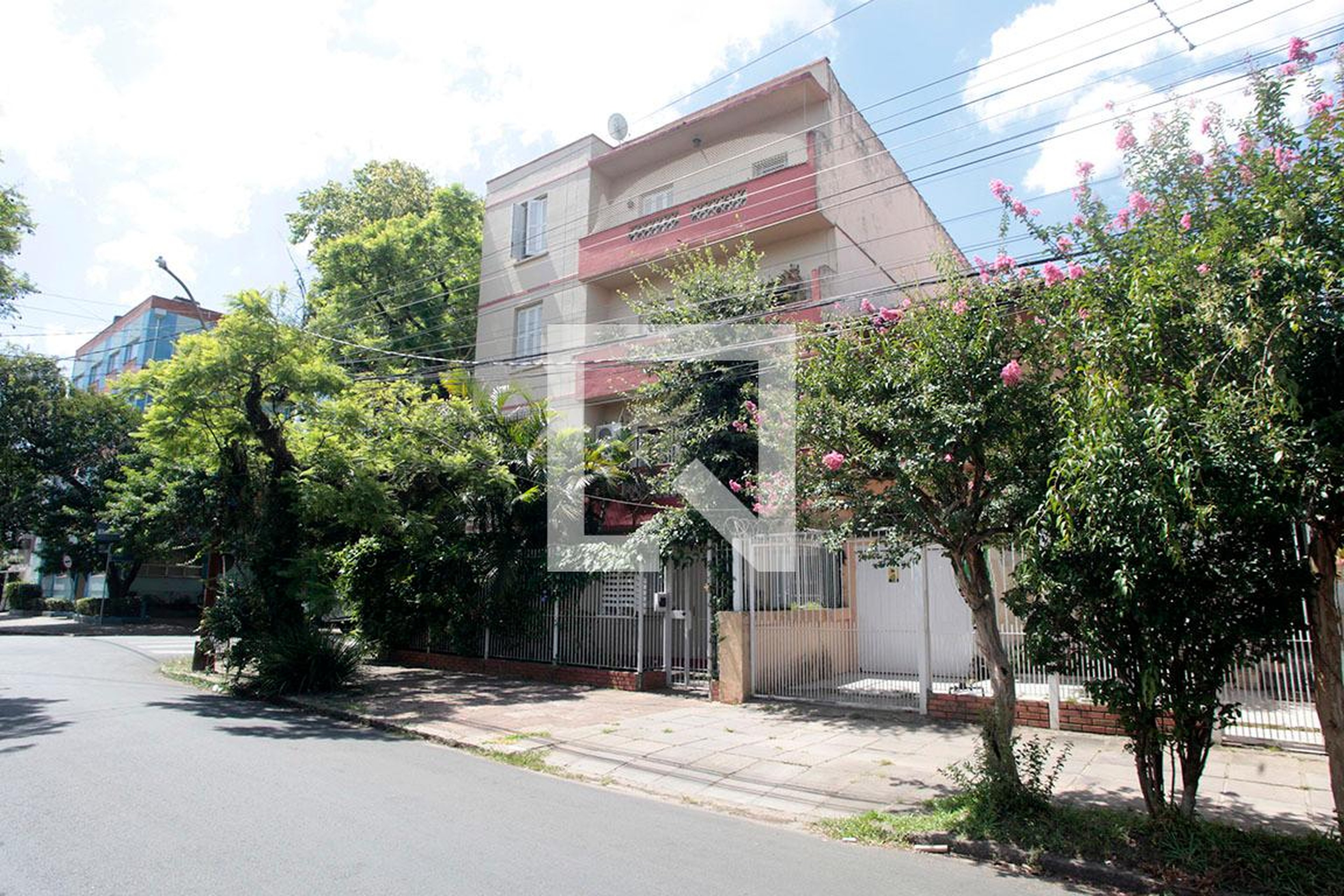 Fachada Condomínio em Rua Olinda, 330