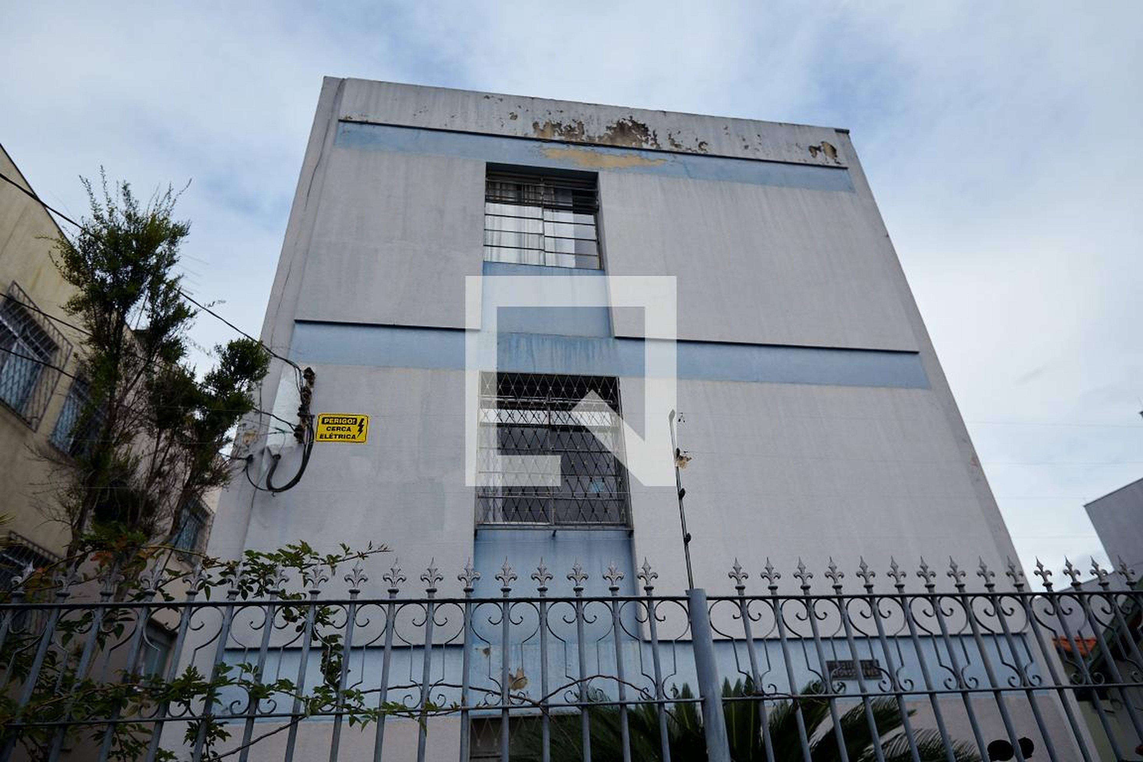 Fachada Condomínio em Rua Jacuí, 2586