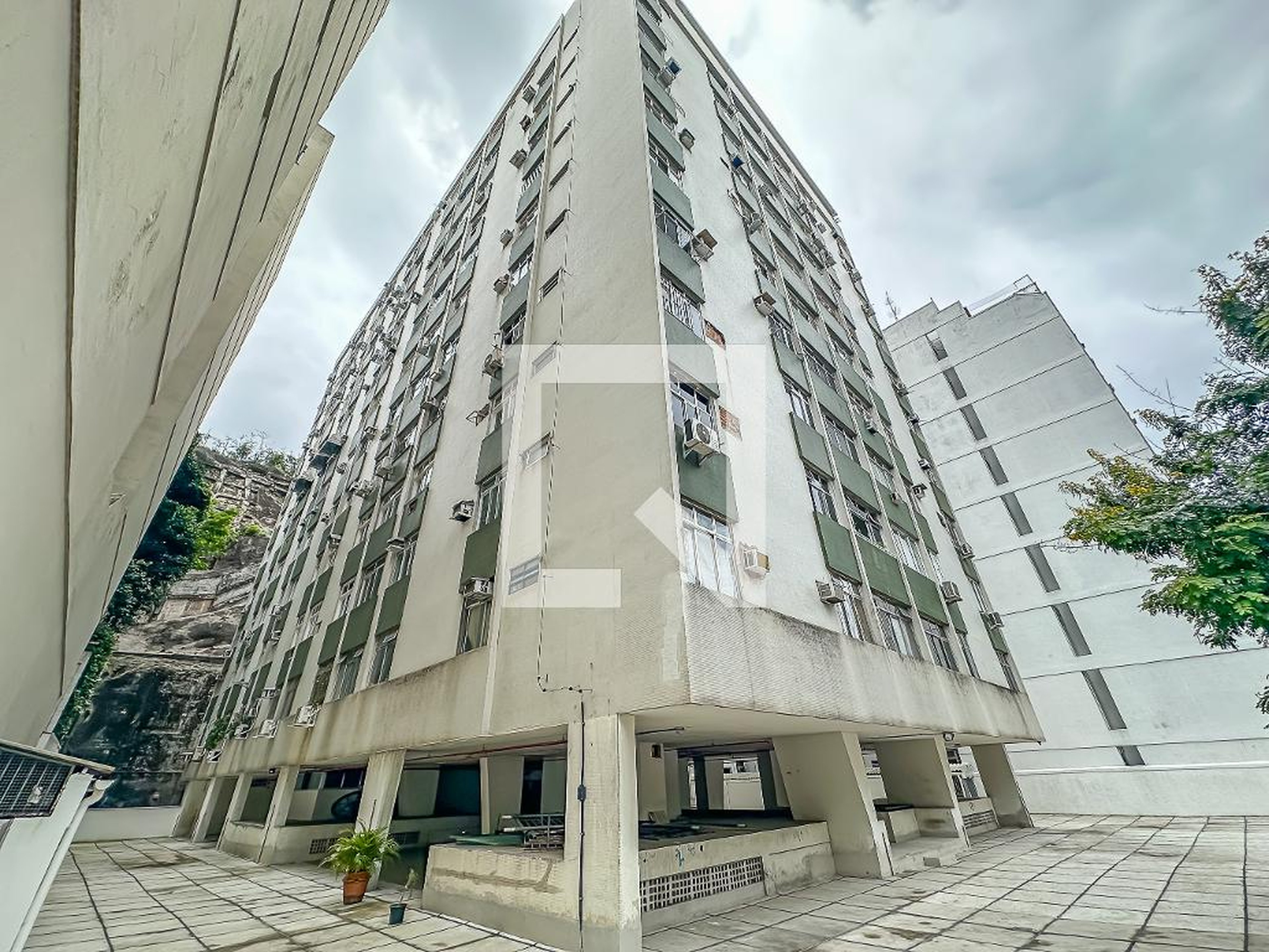 Fachada do Prédio Edifício Miguel Paz