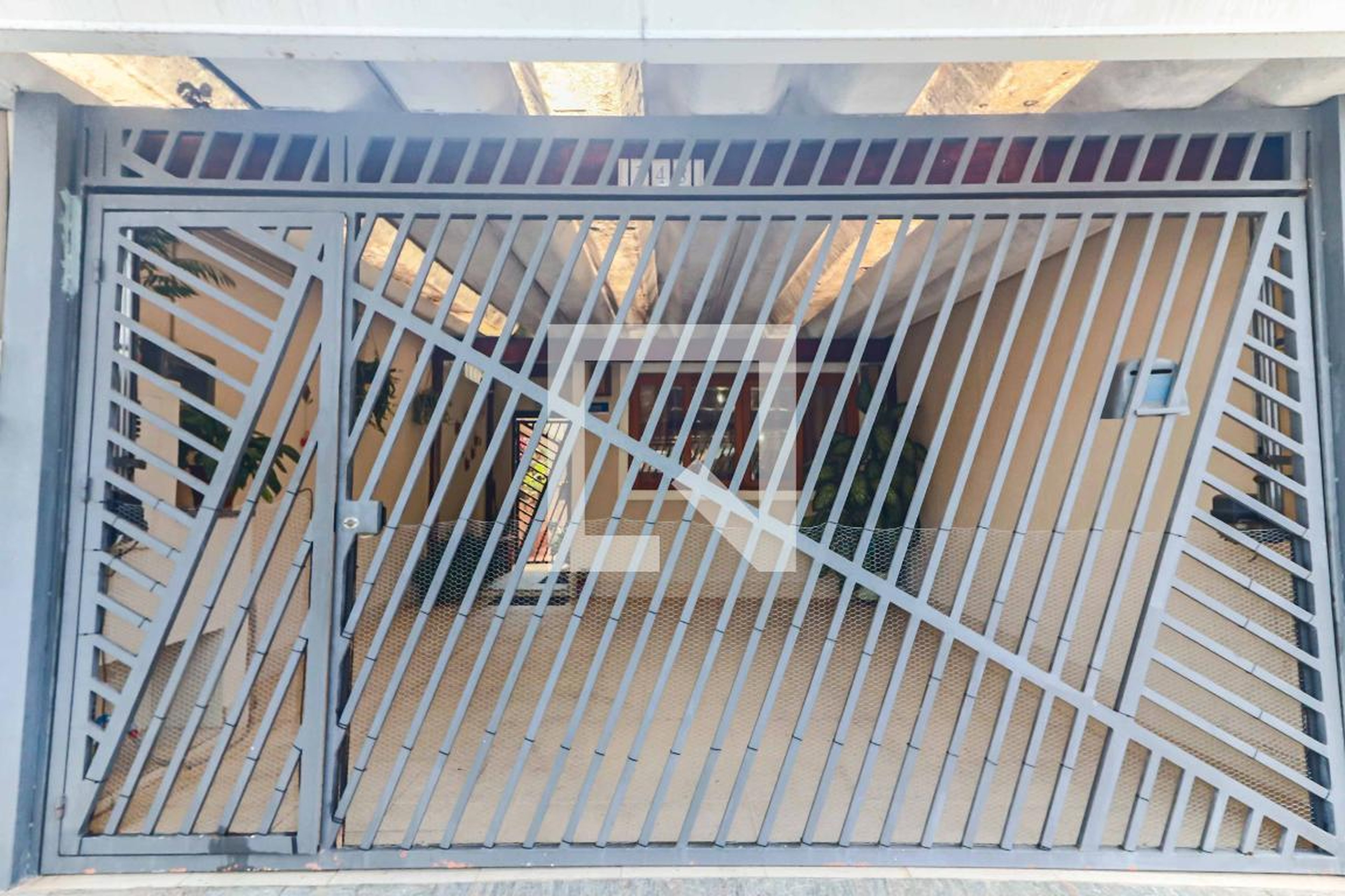 Fachada Condomínio em Rua Dionísio Pedrellini, 148