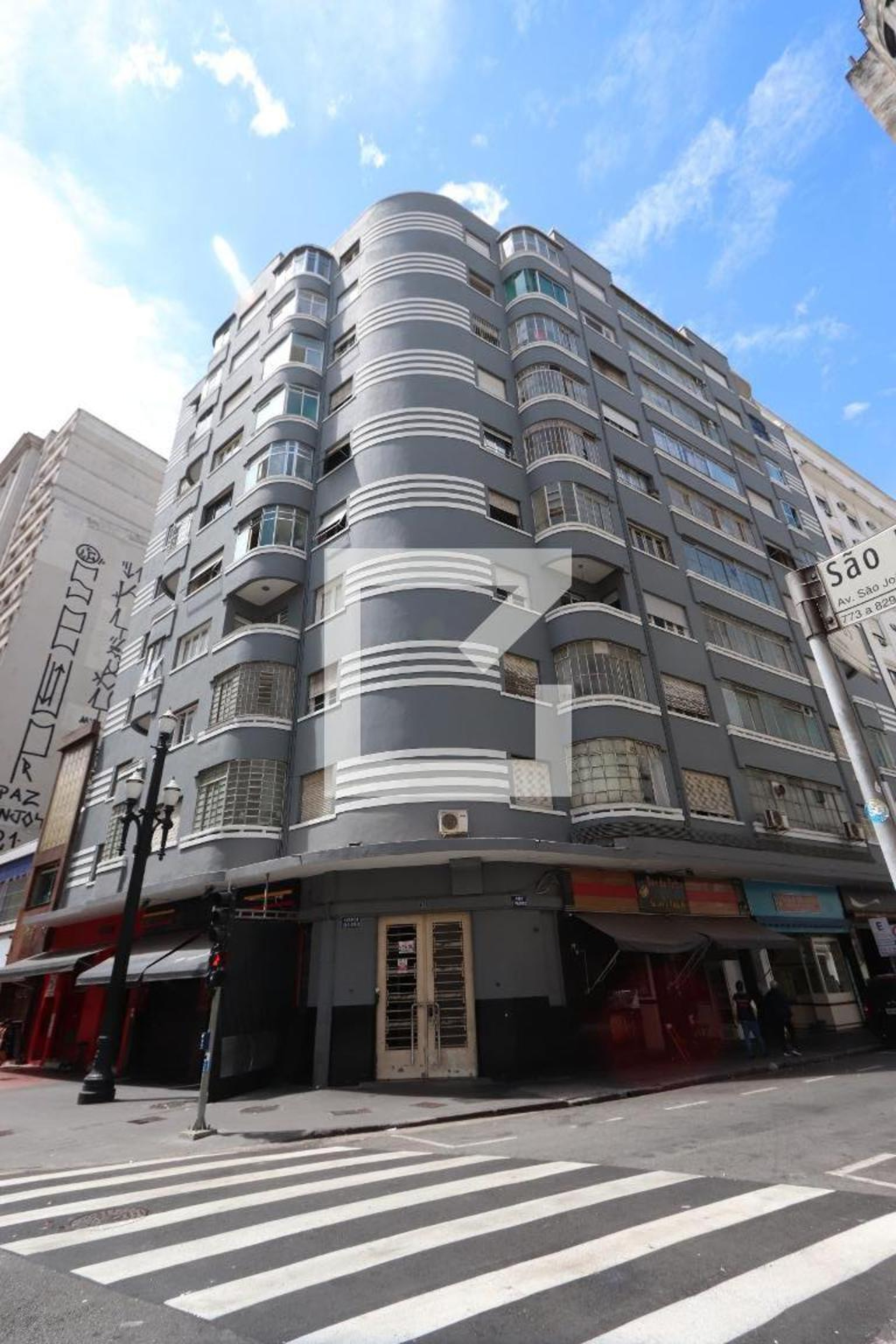 Fachada do Prédio Condomínio Cavalieri