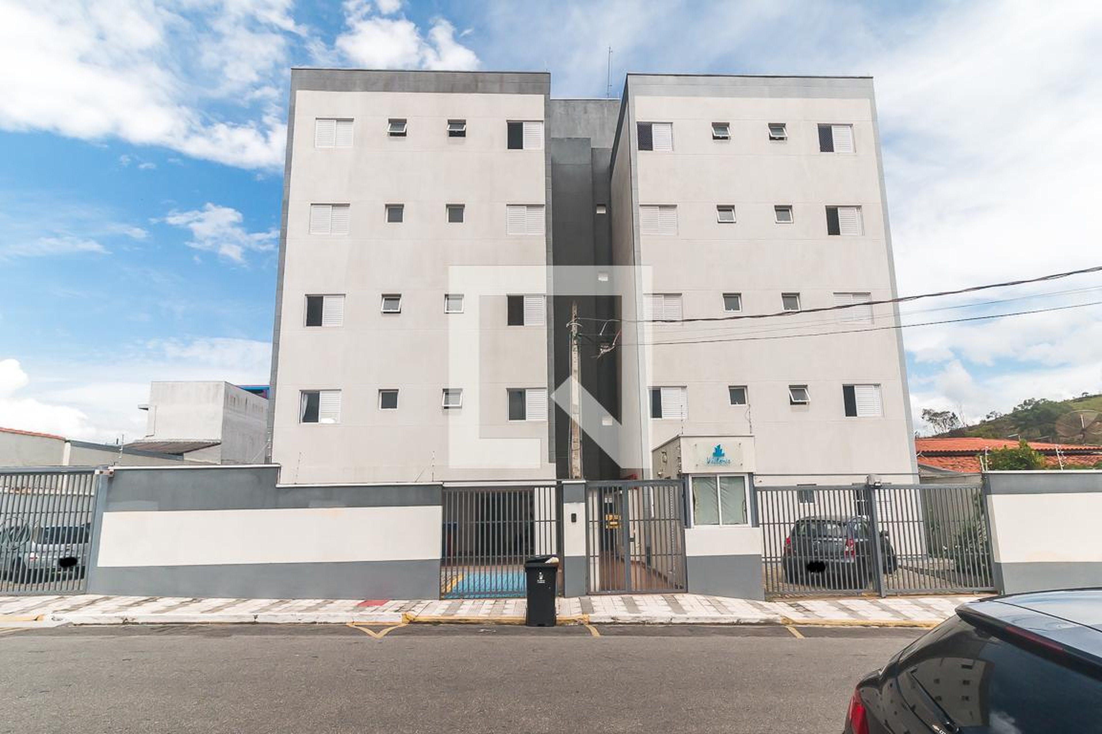 Fachada do Condomínio Edifício Victória