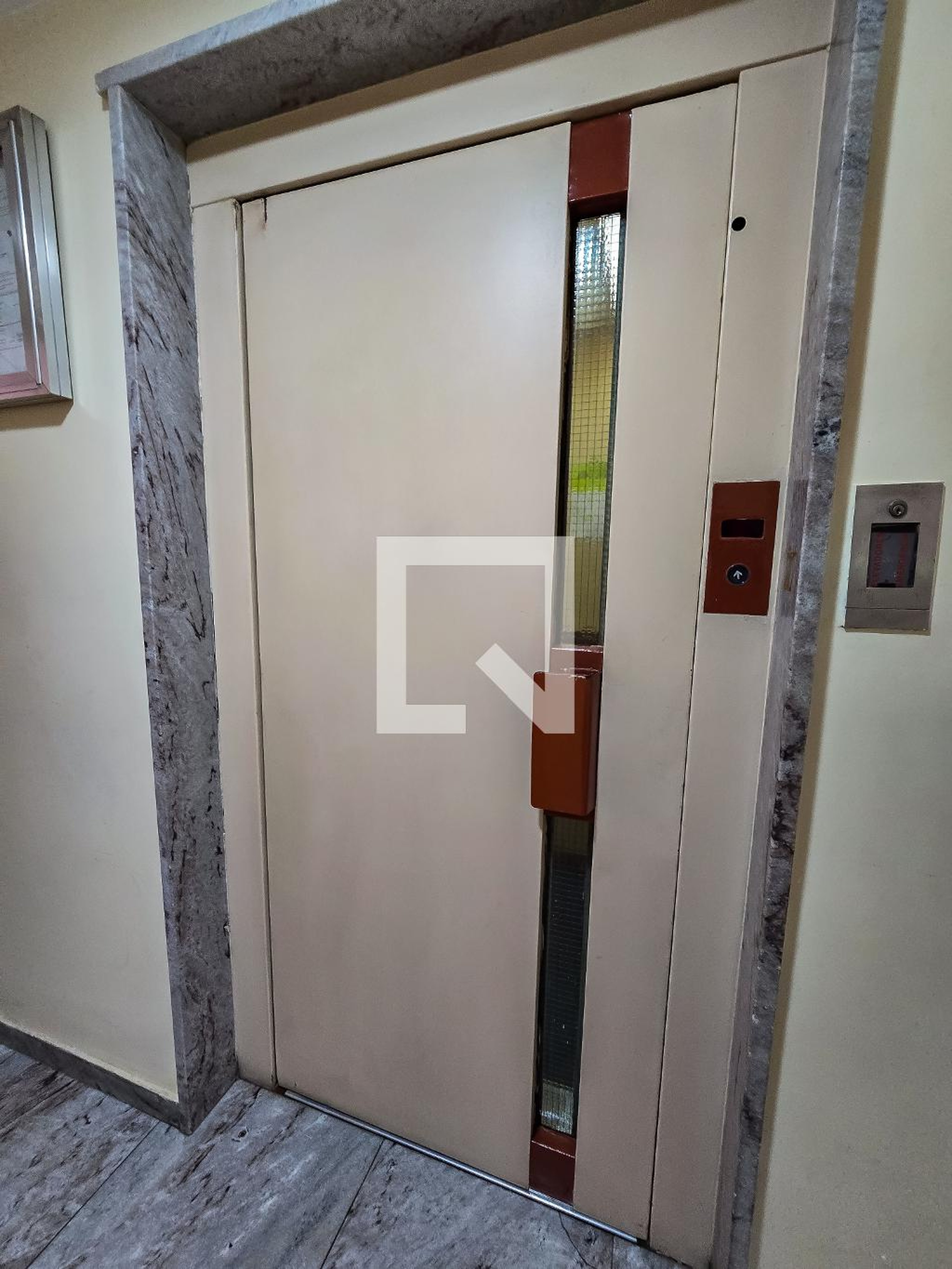 Elevador - Edifício Solar Pedro Pedro de Carvalho