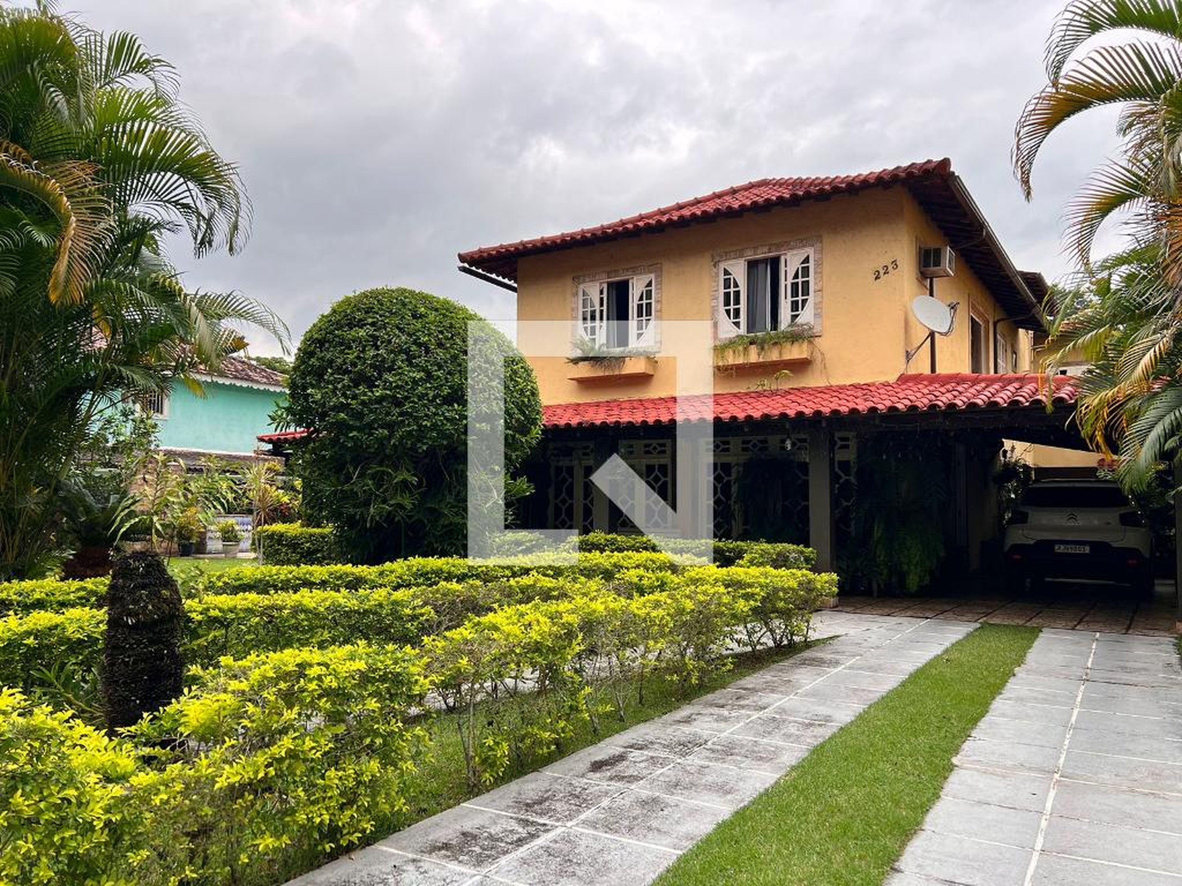 Fachada Condomínio em Estrada do Rio Grande, 4500