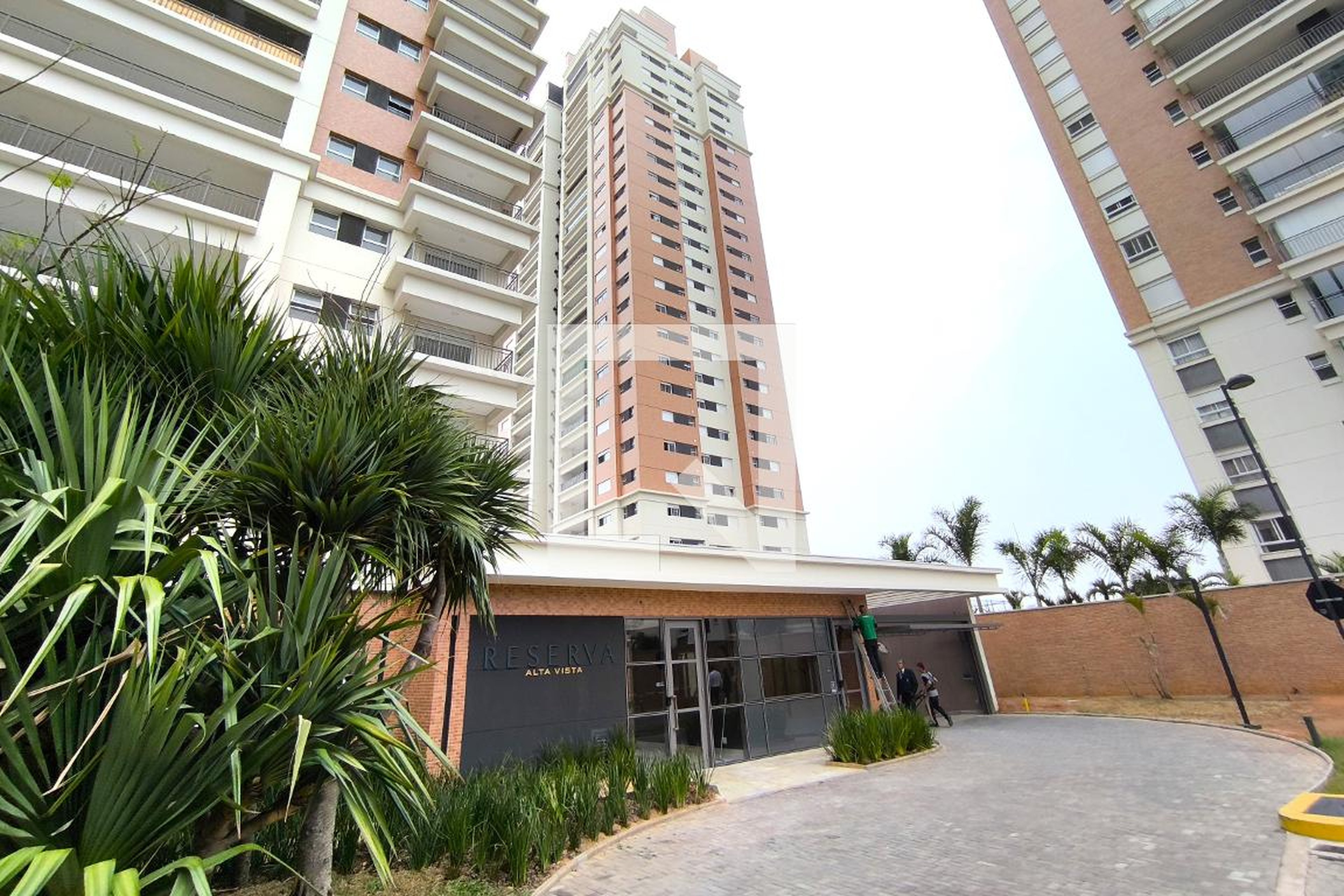 Fachada do Condomínio Condomínio Alta Vista