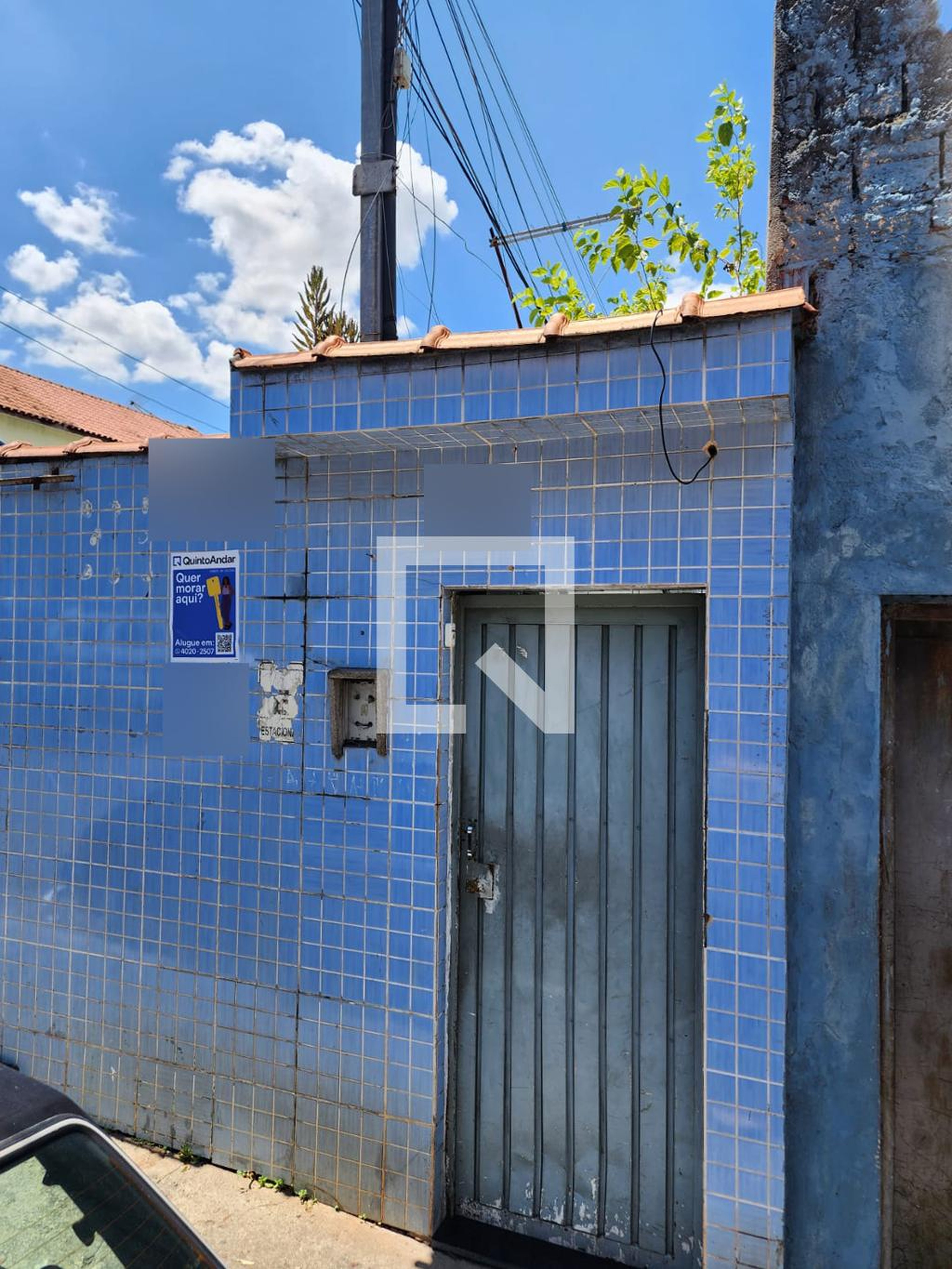 Fachada Condomínio em Rua Agudos Grandes, 114