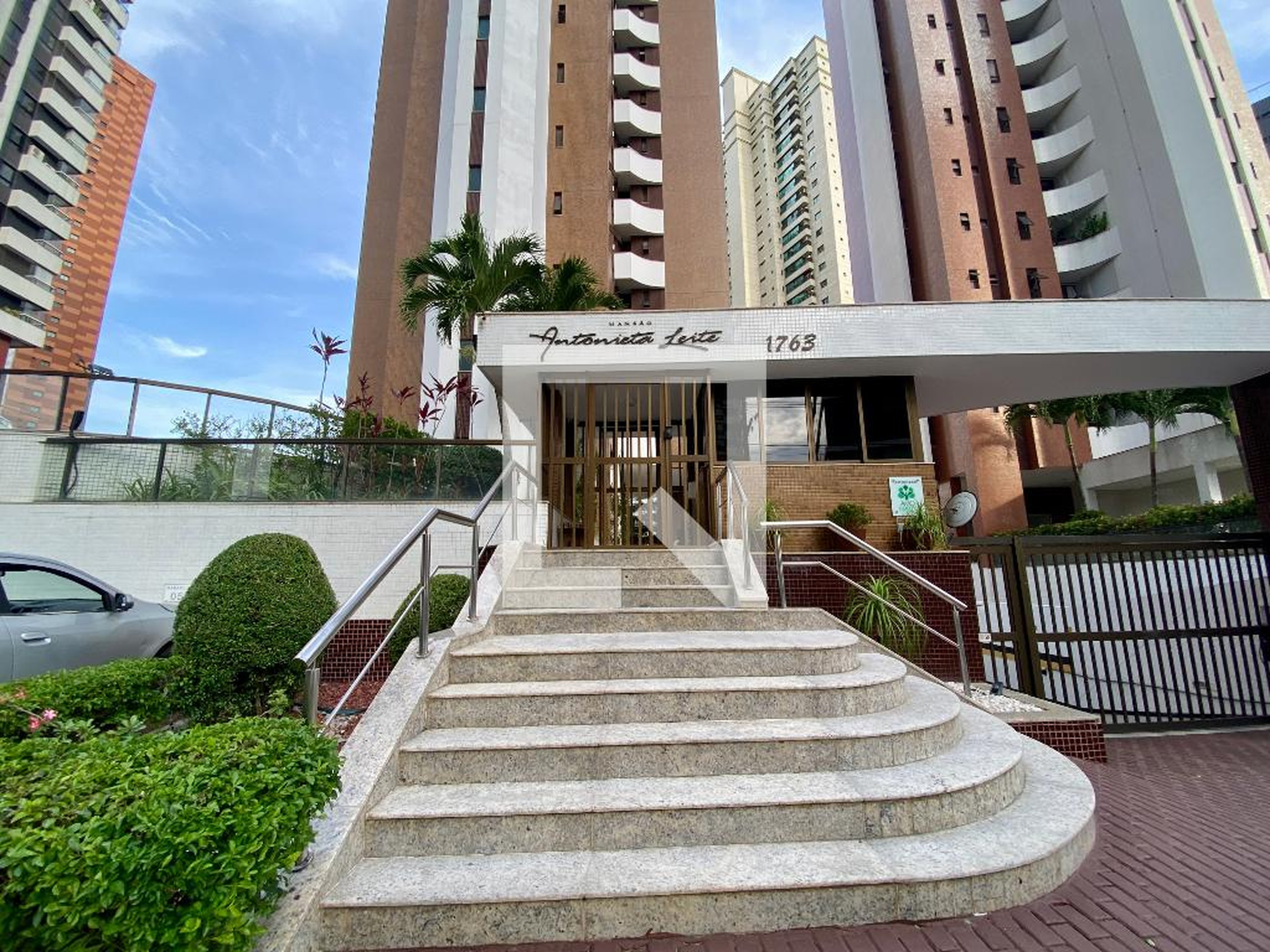 Fachada Condomínio Mansão Antonieta Leite