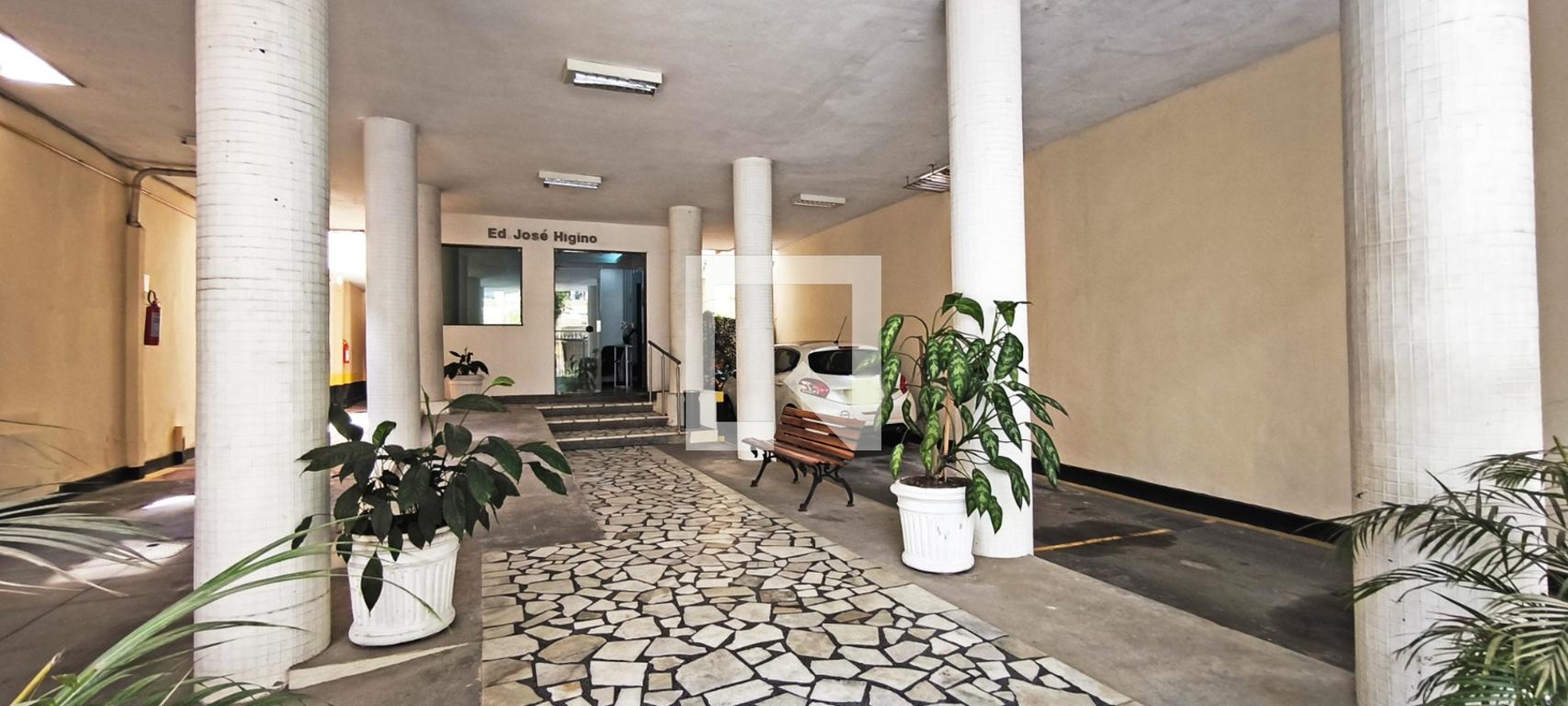 Entrada Edifício José Higino