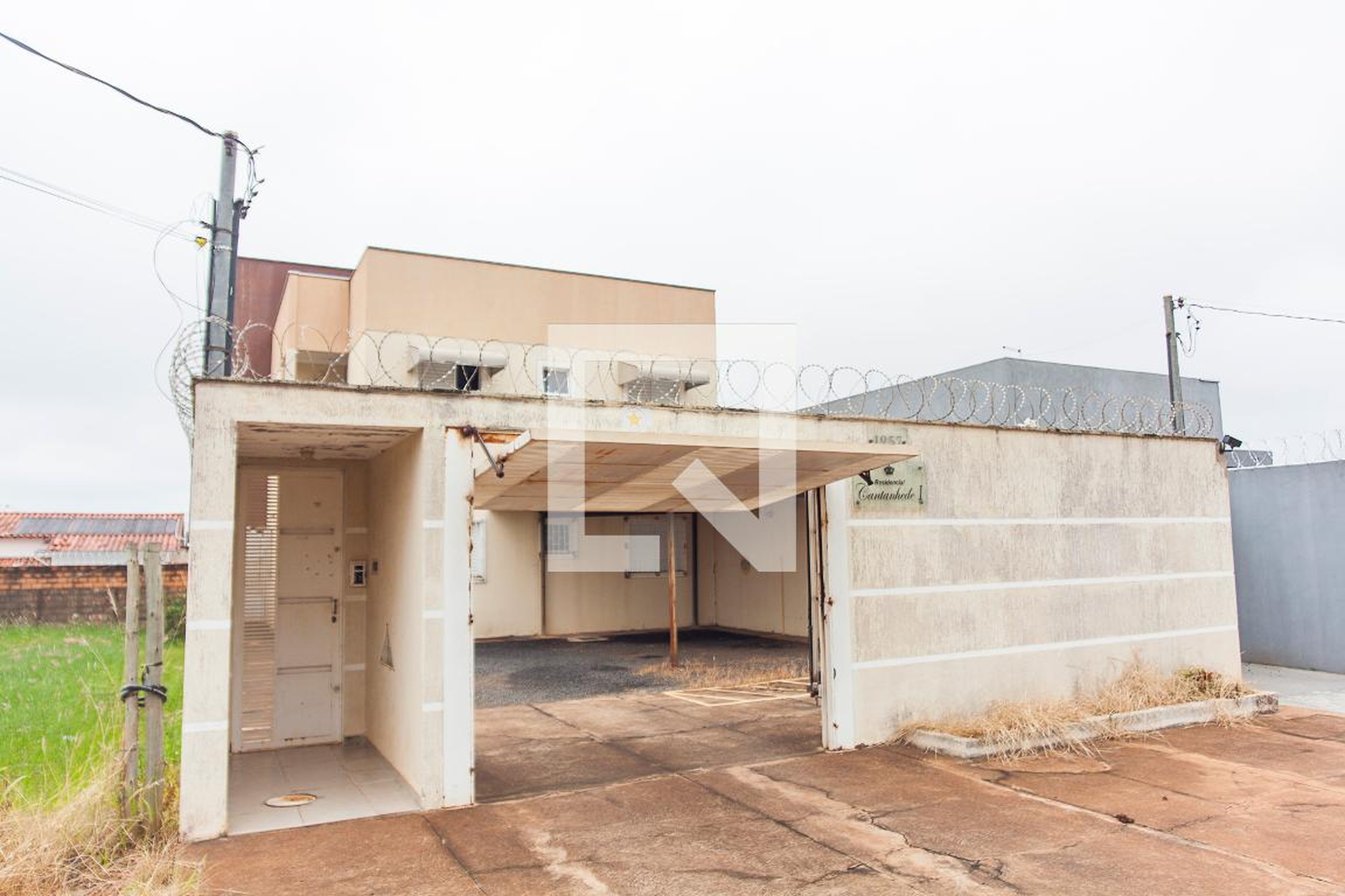 Fachada Condomínio em Alameda Jardim Holanda, 1257