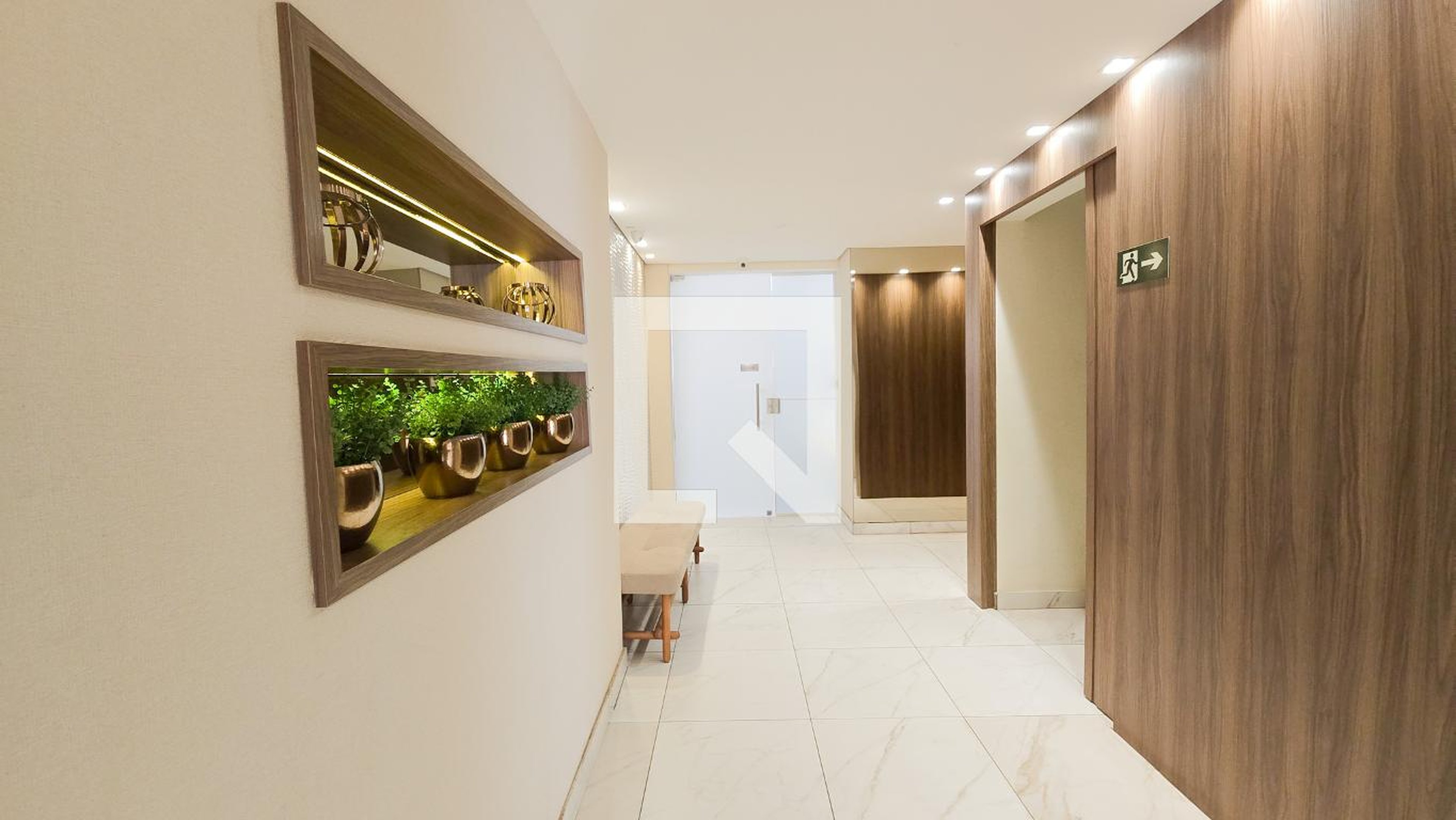 Hall social Condomínio em Rua Mamede de Oliveira, 22