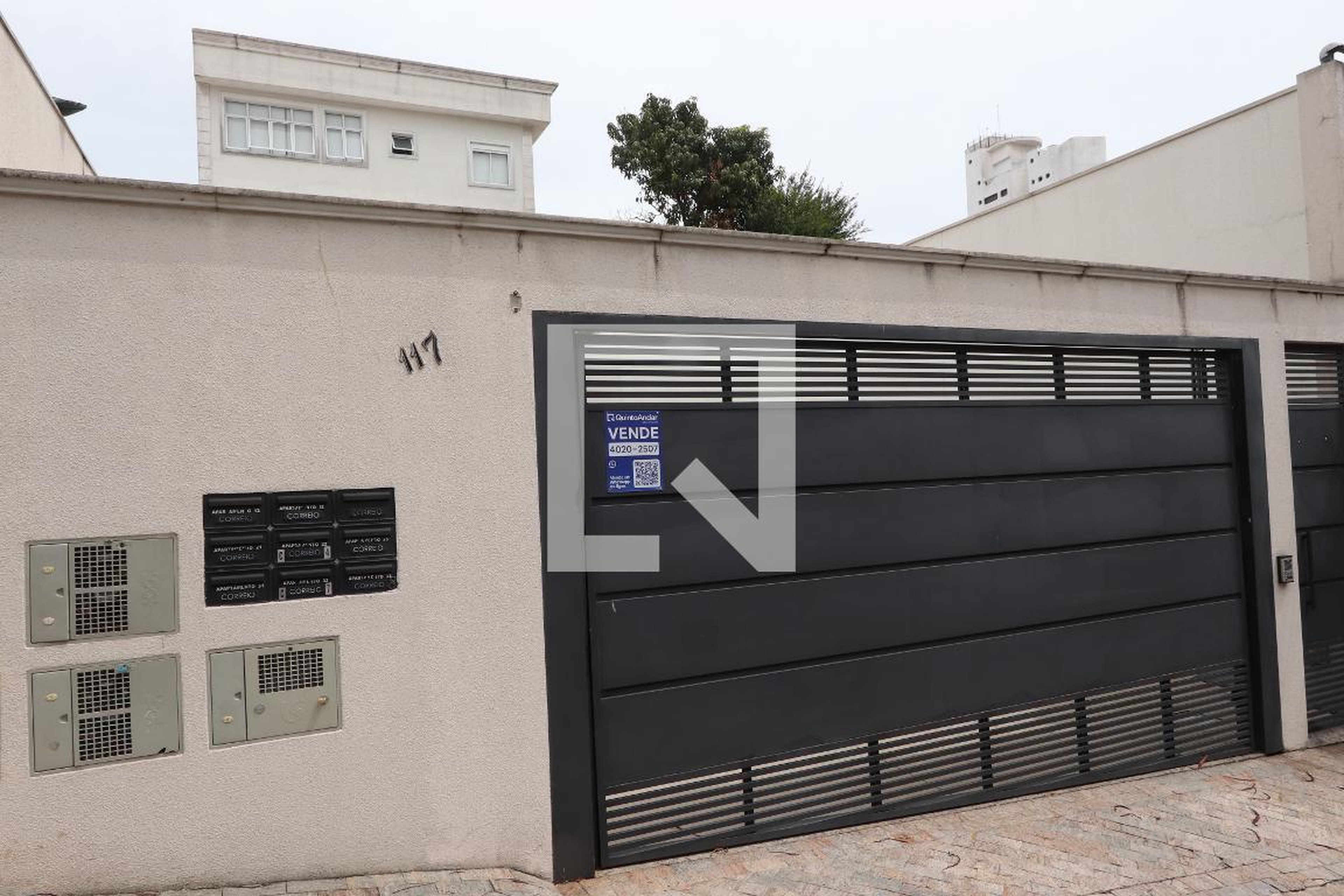 Fachada do condomínio Edificio Jardim