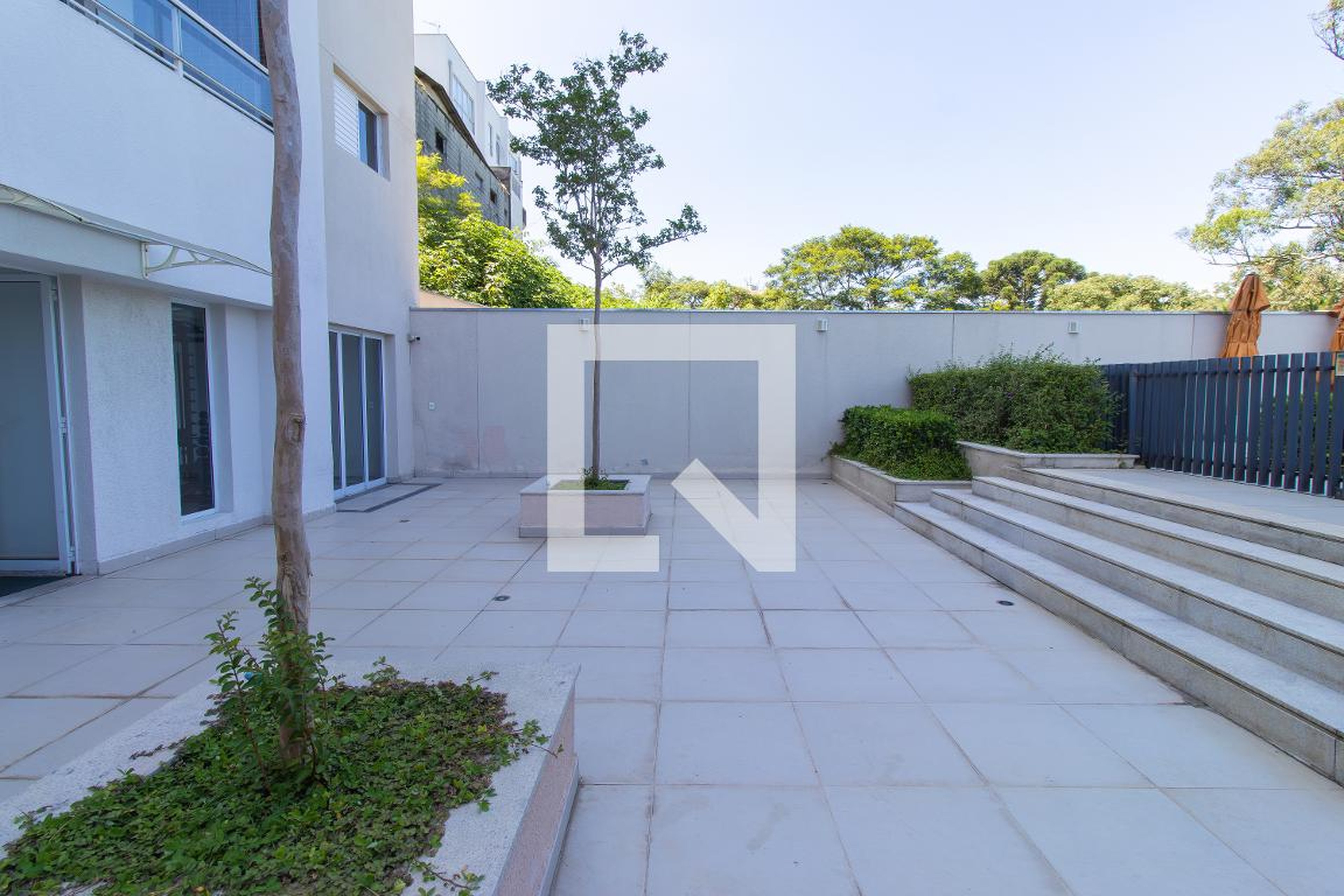 Área da Piscina - Edifício Livanto Granja Vianna