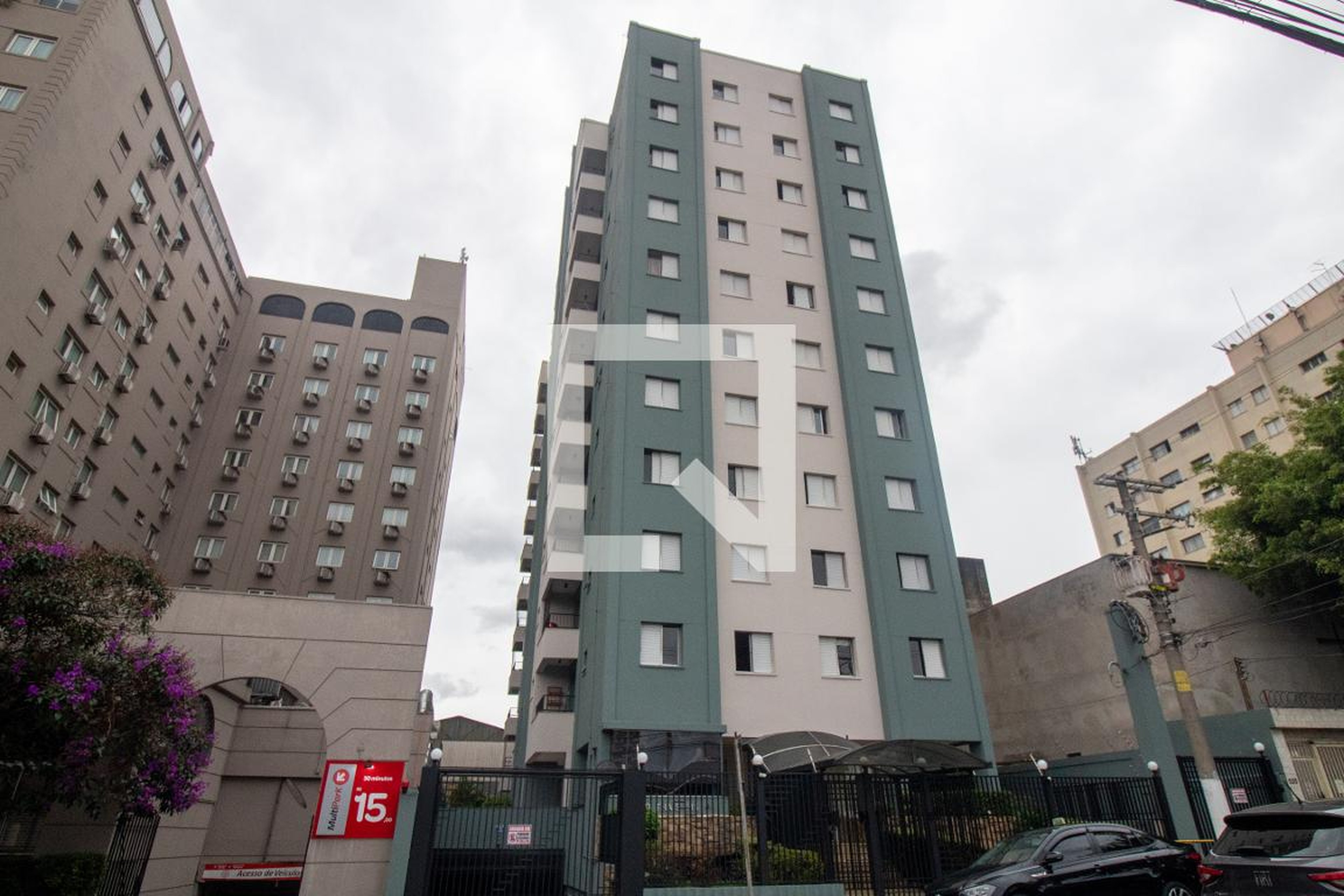 Fachada do Prédio Condomínio Thaís