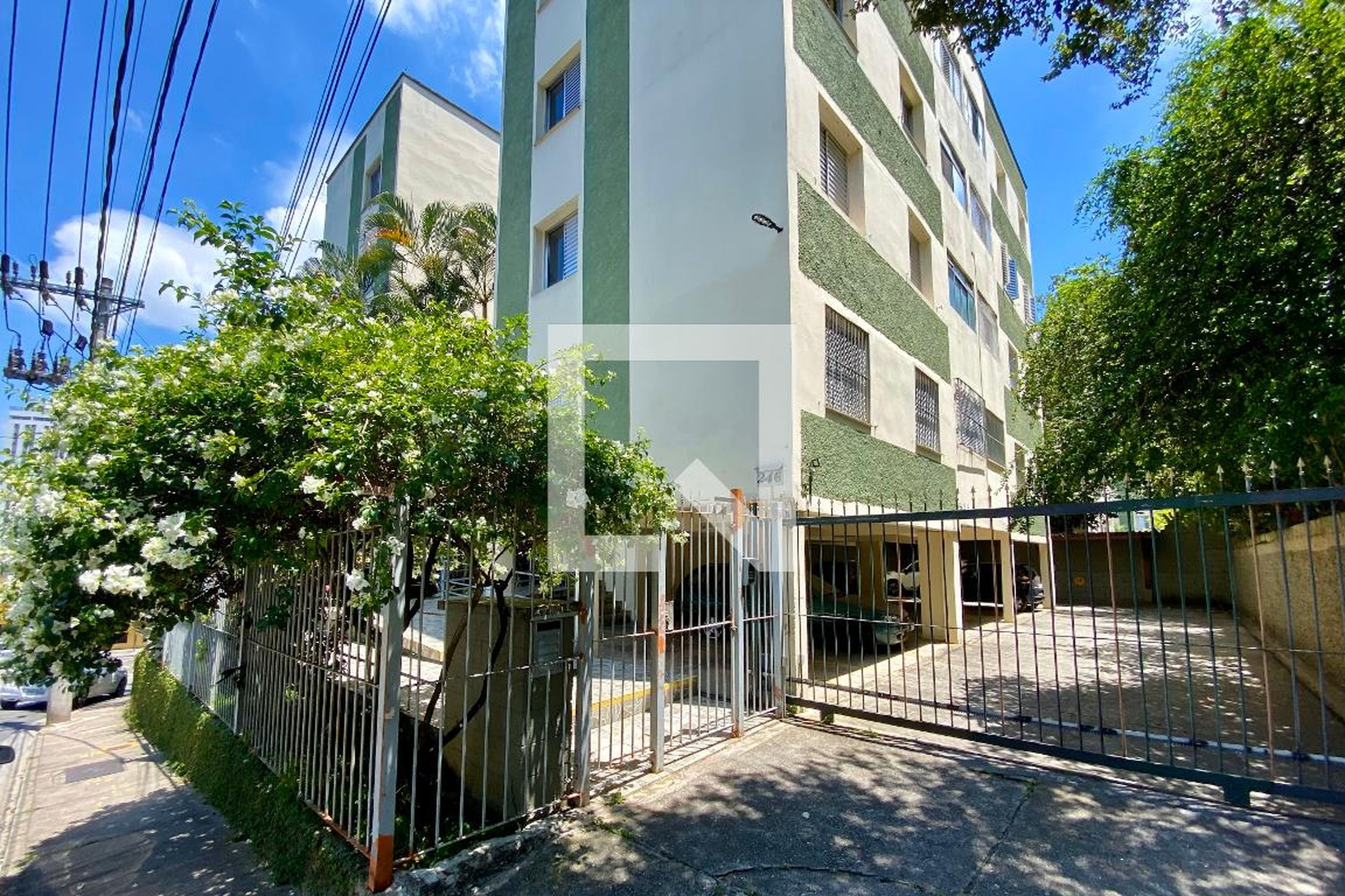 Fachada Condomínio Bnh Manuel Henrique Lopes 246