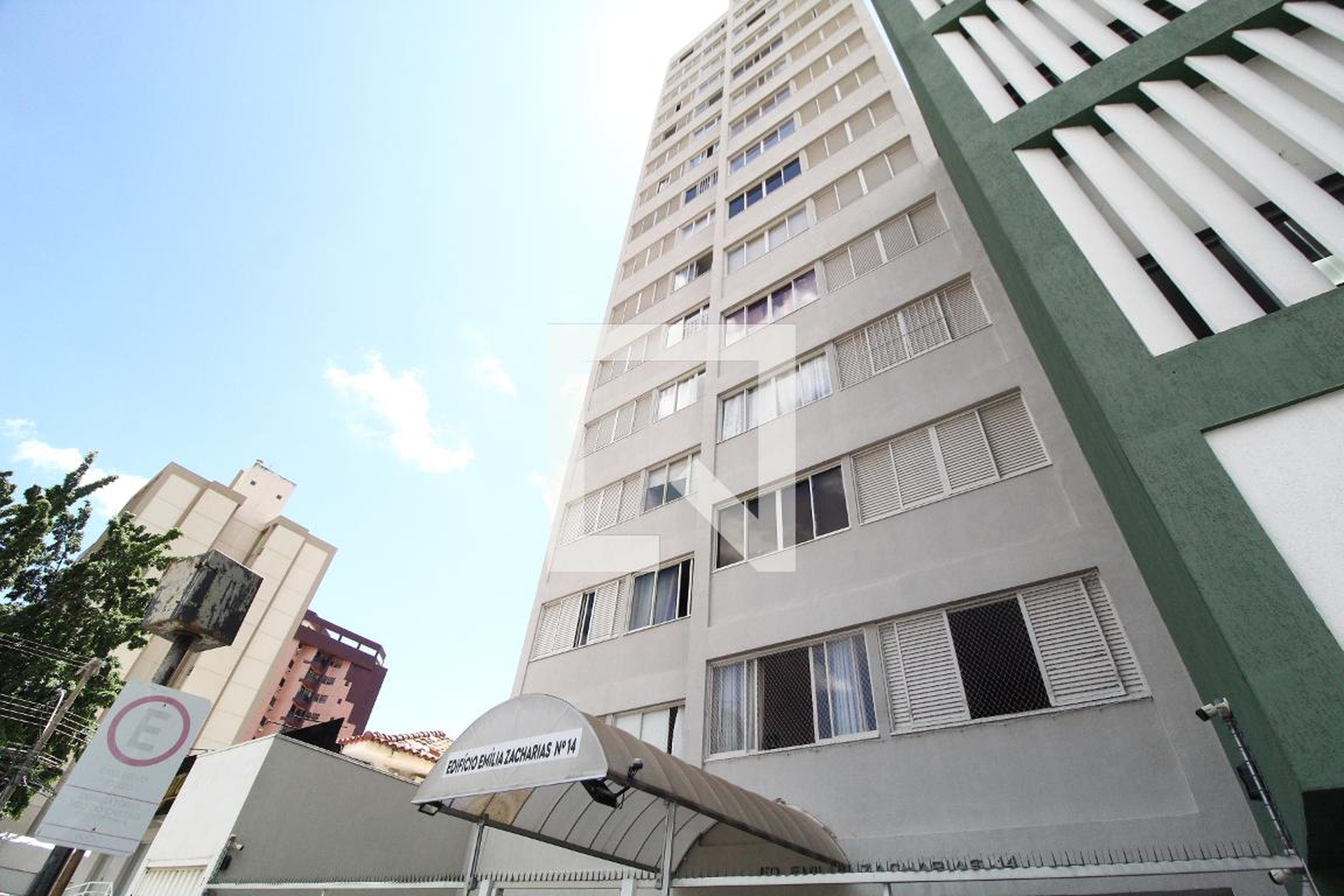 Fachada Condomínio Emilia Zacarias