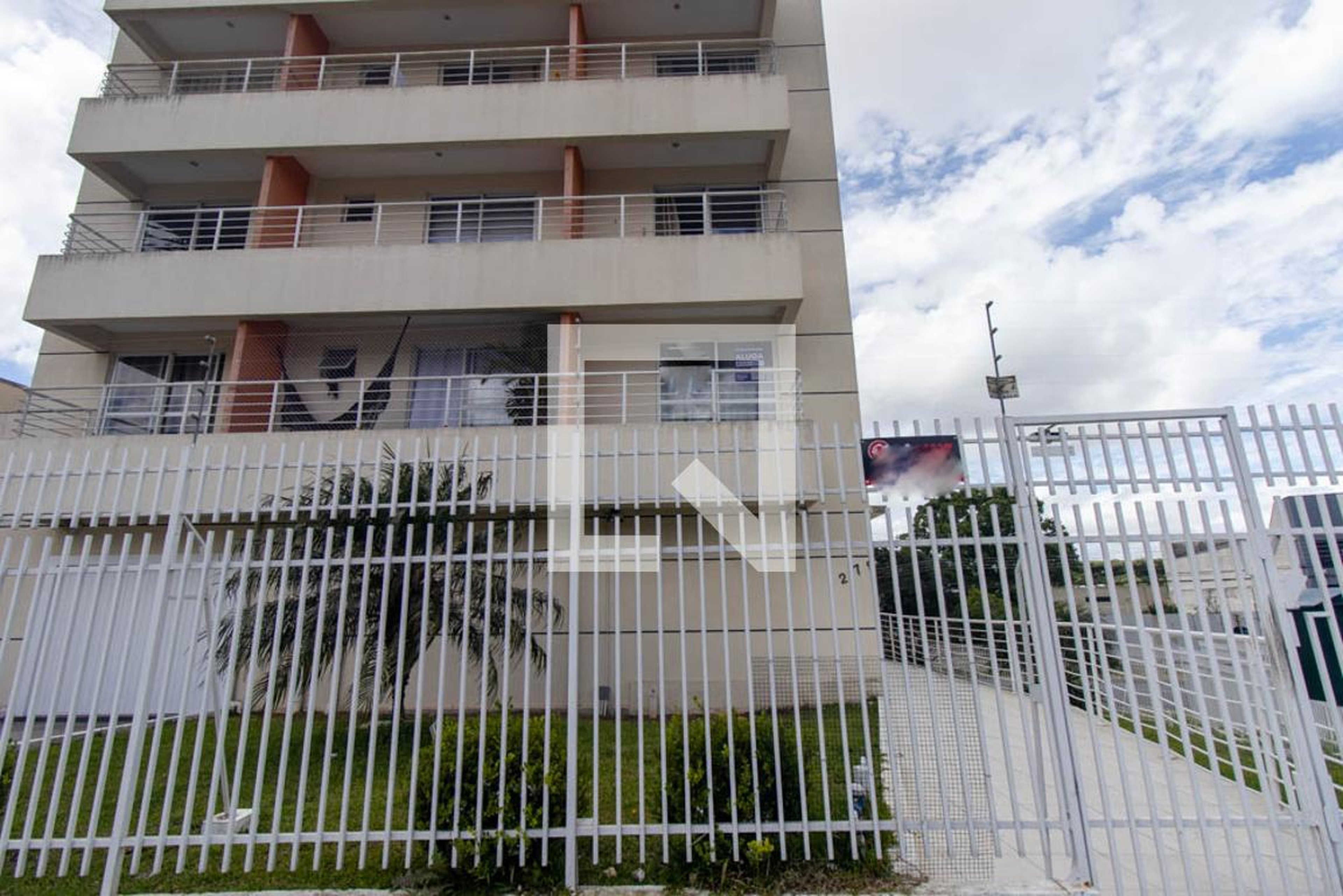 Fachada Condomínio Studios Badi