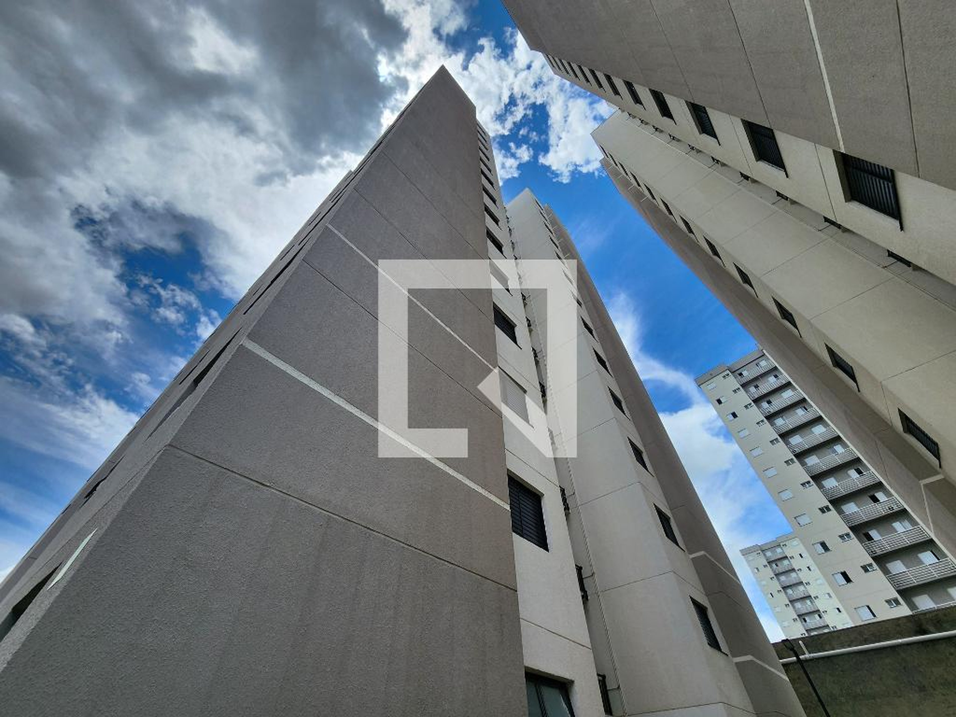 Prédio Condomínio HM Intense