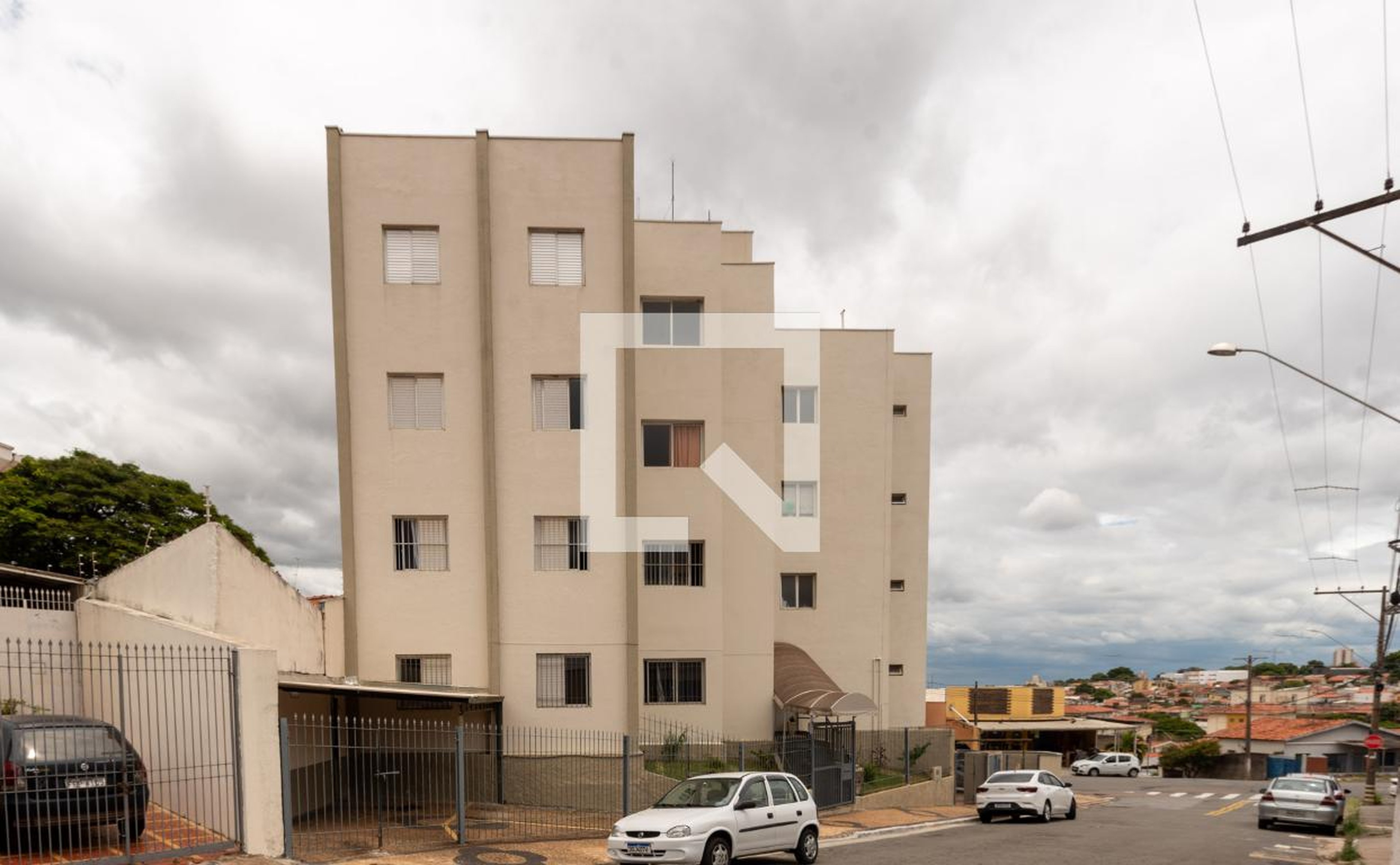 Fachada do Prédio Condomínio Girassol