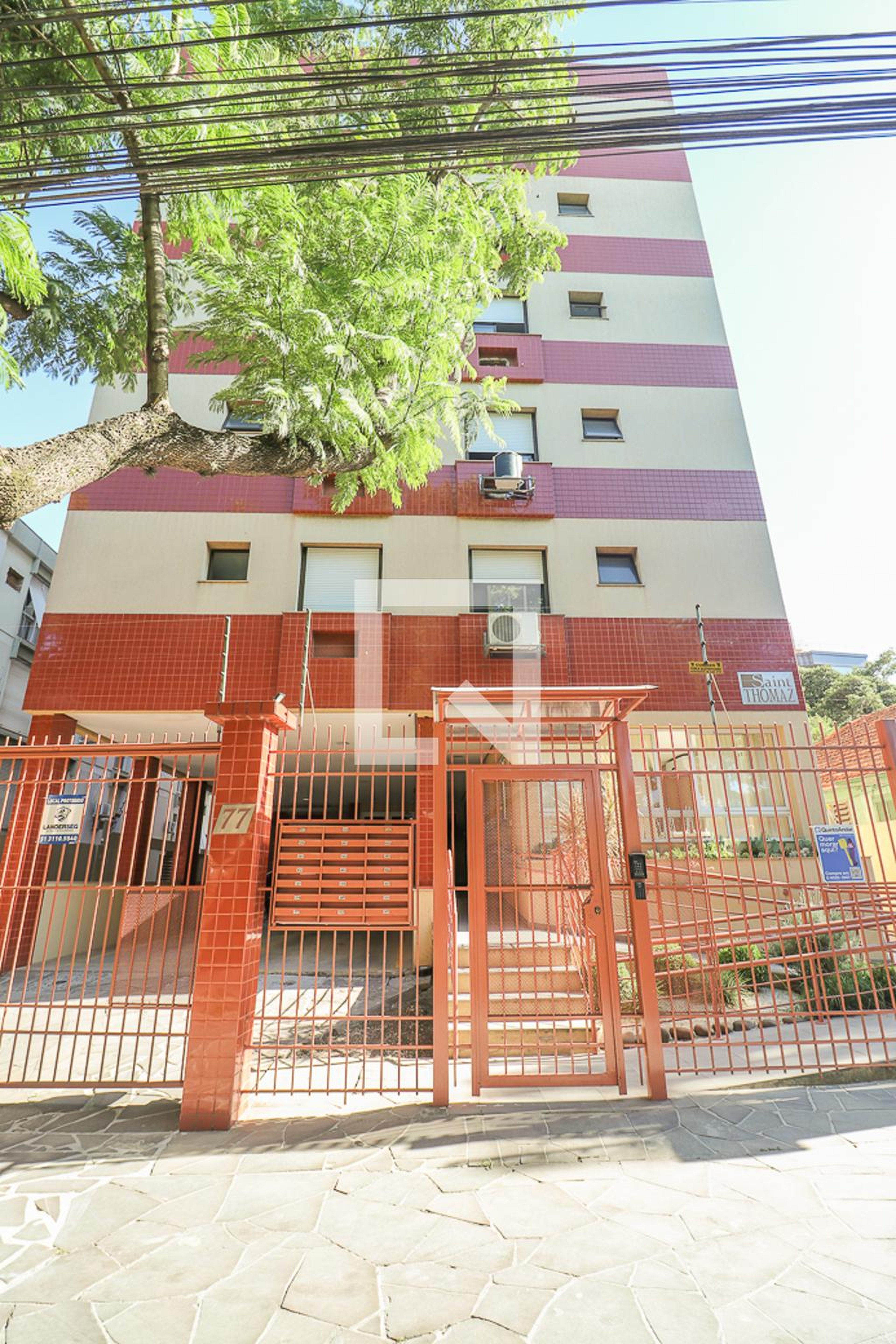 Fachada Condomínio Saint Thomaz