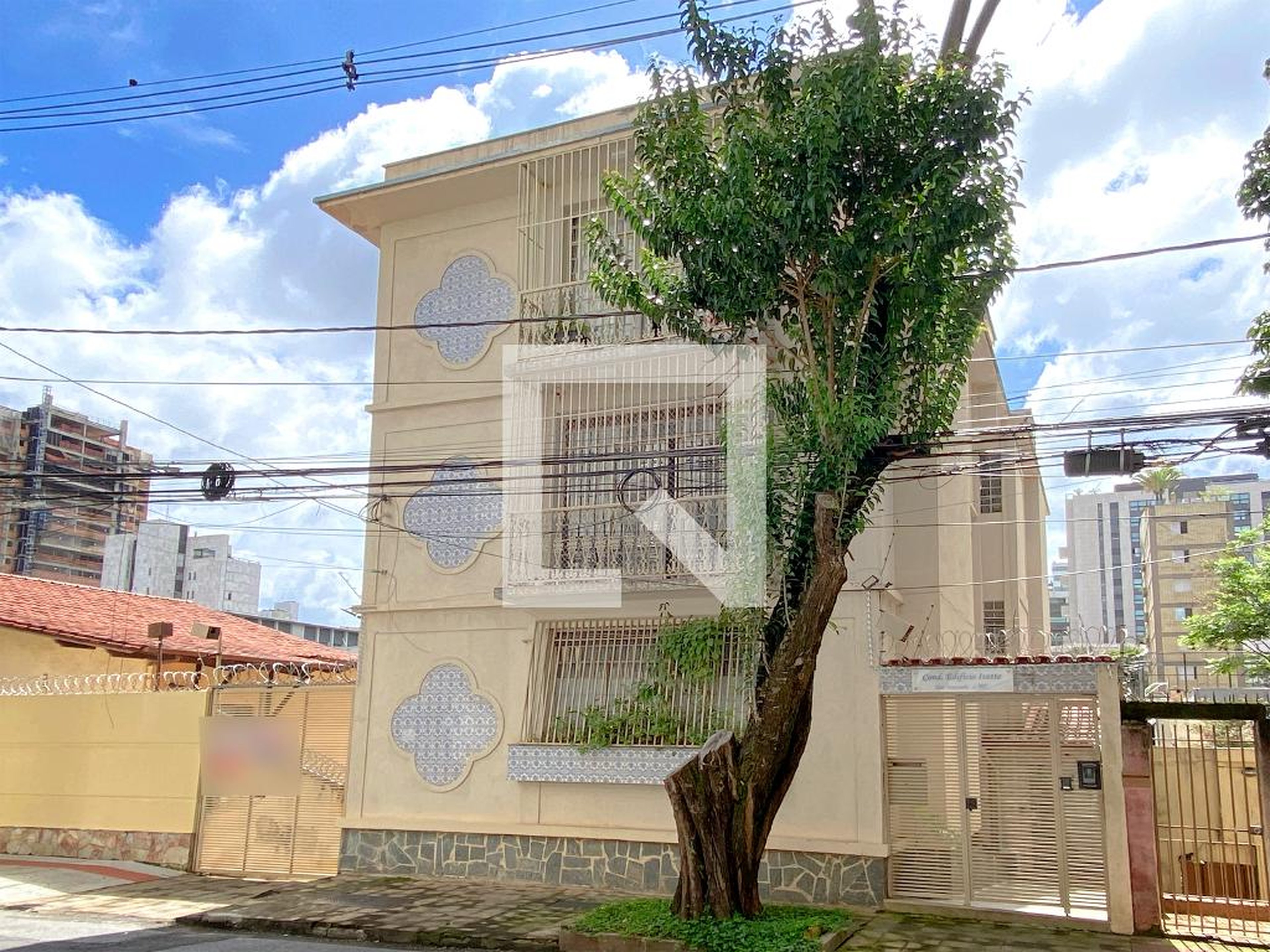 Fachada Condomínio em Rua Venezuela, 307