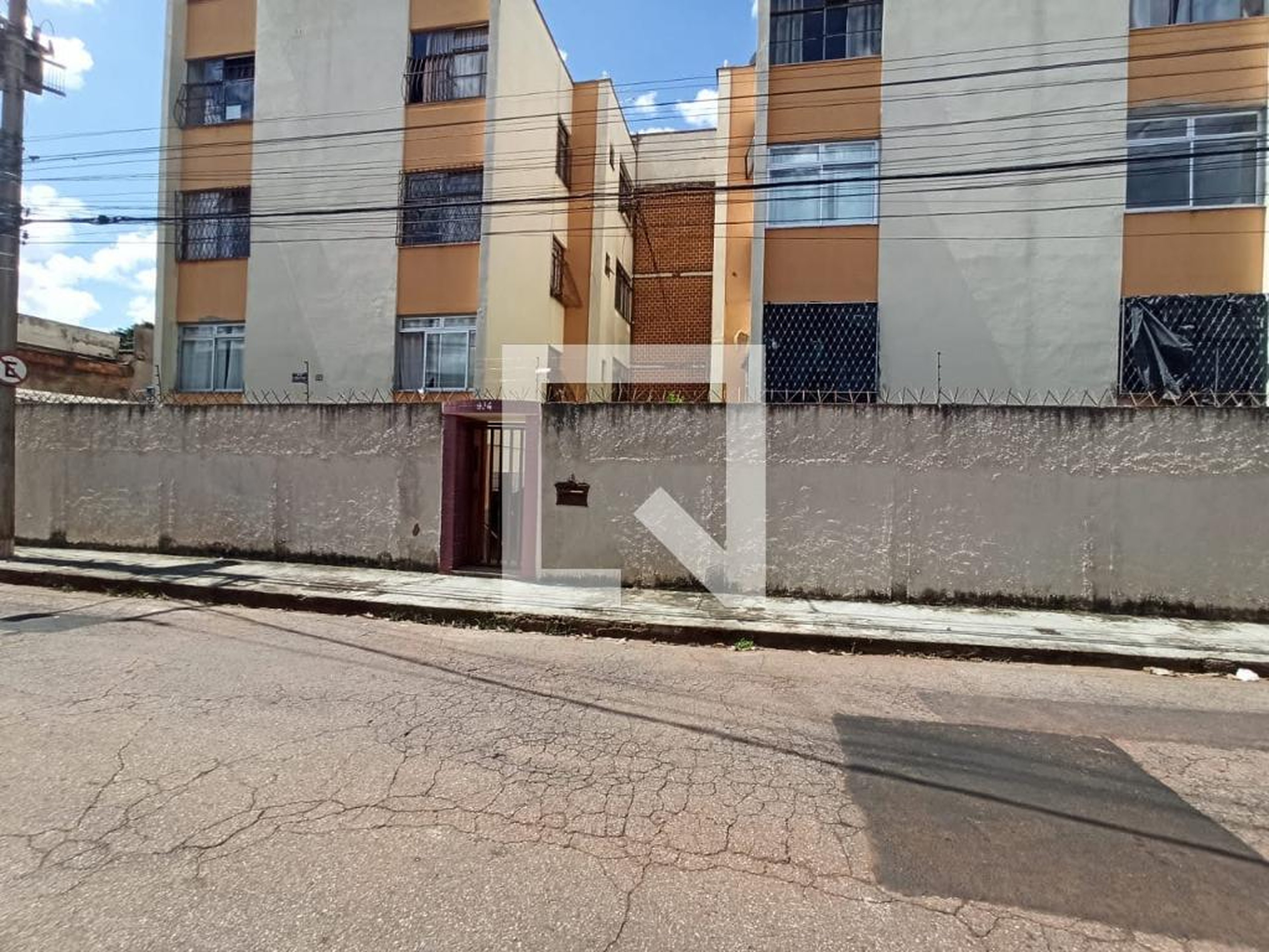 Fachada Condomínio em Rua Vereador Geraldo Pereira, 934