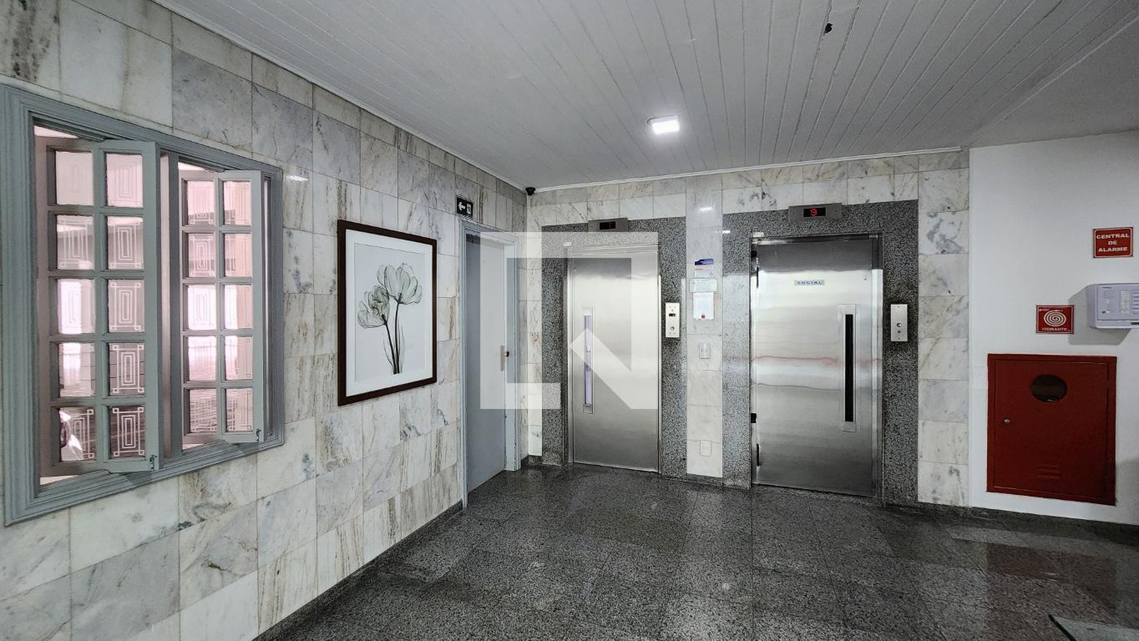 Hall de entrada - Dionísio Paulo