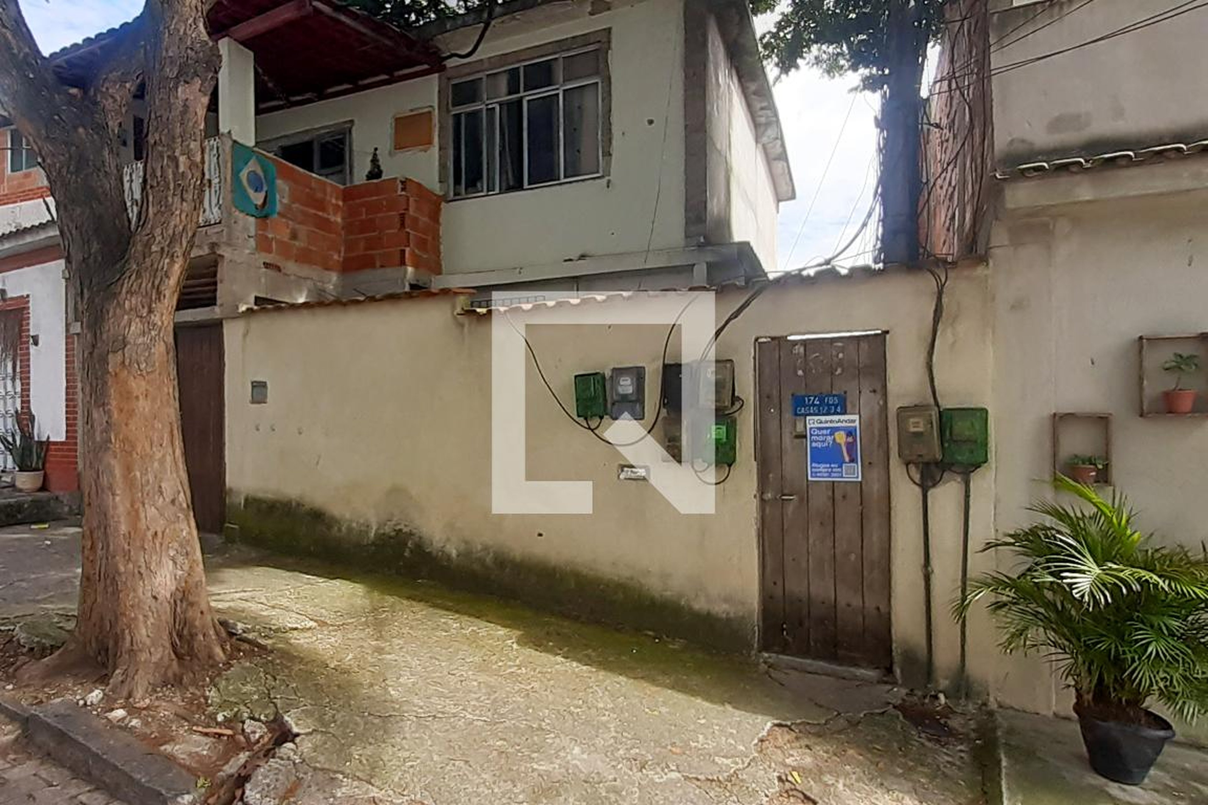 Fachada Condomínio em Rua São Calisto, 174