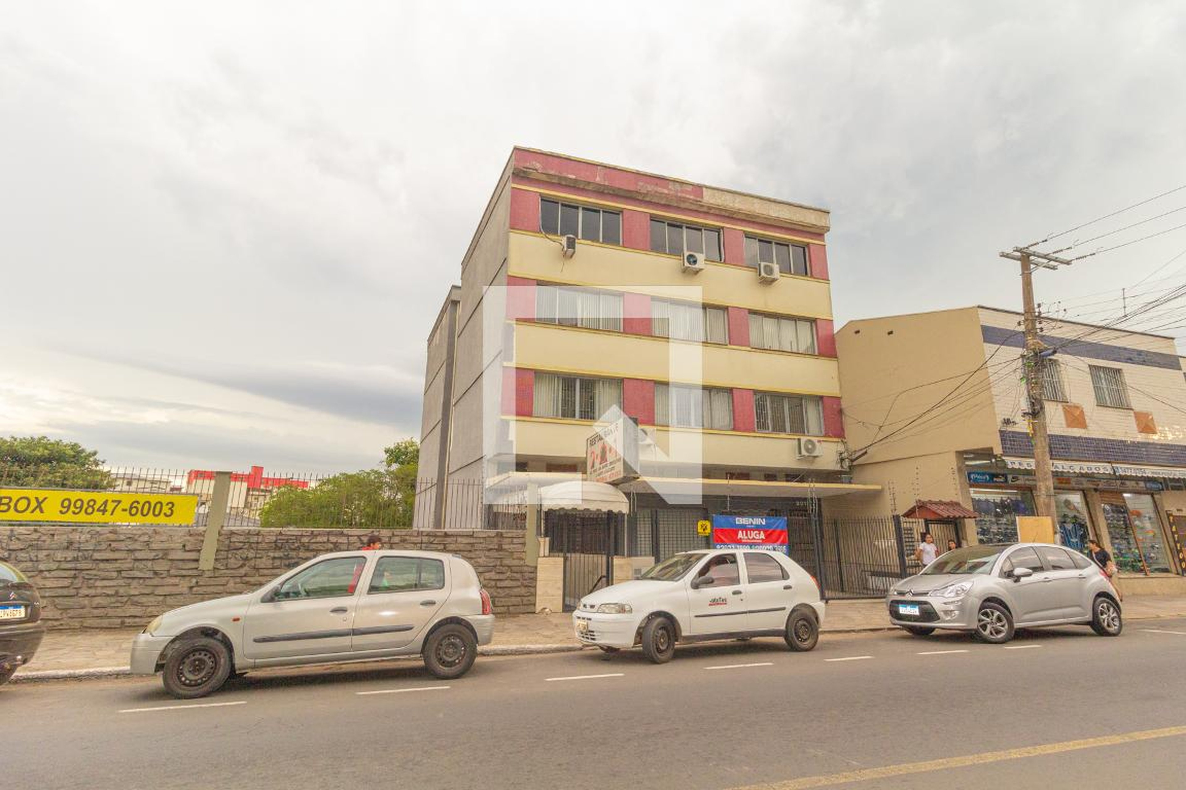 Fachada Condomínio em Avenida Santos Ferreira, 201